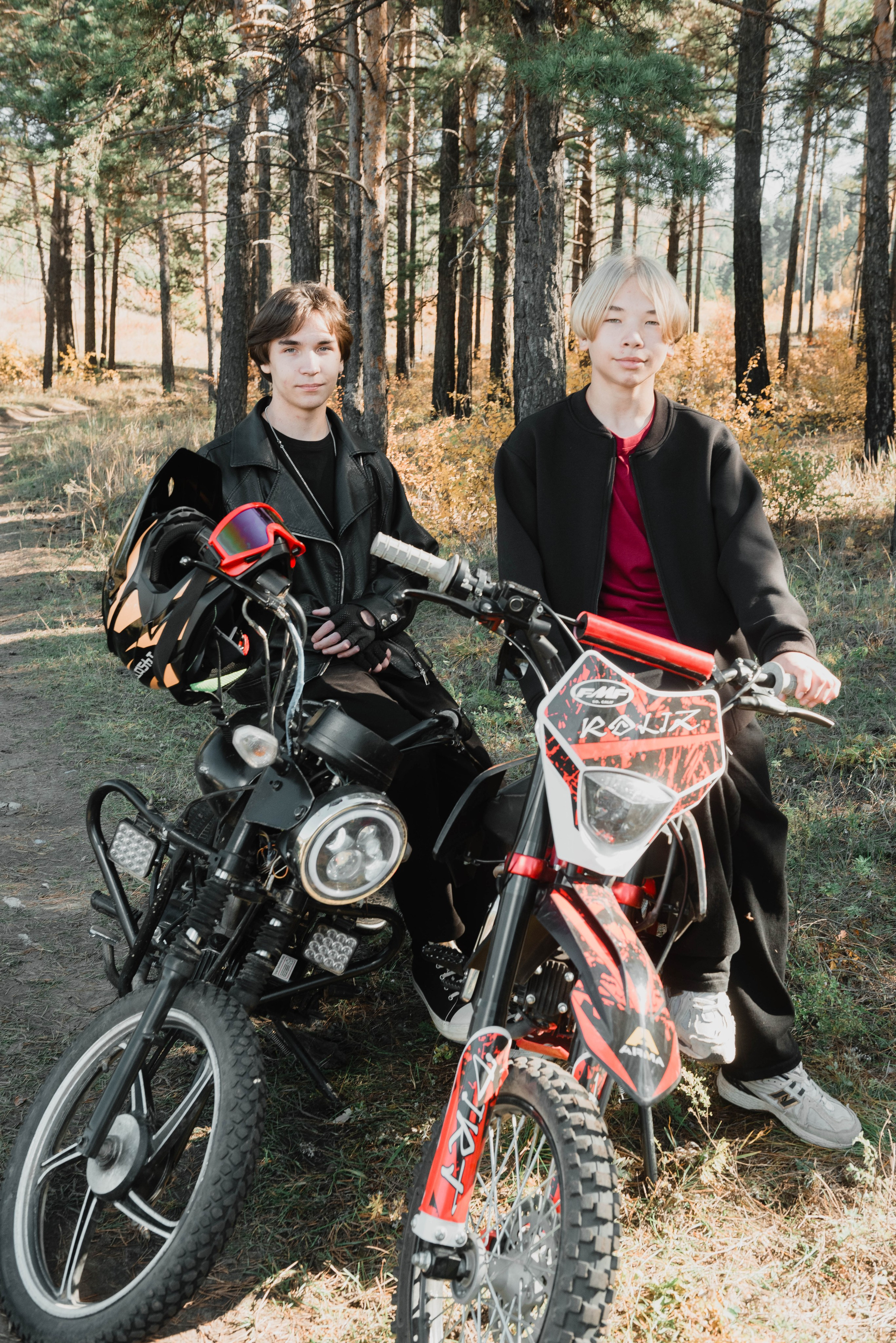 Выпускной фотоальбом для средней школы. Фотограф Эллина Дар г. Улан-Удэ