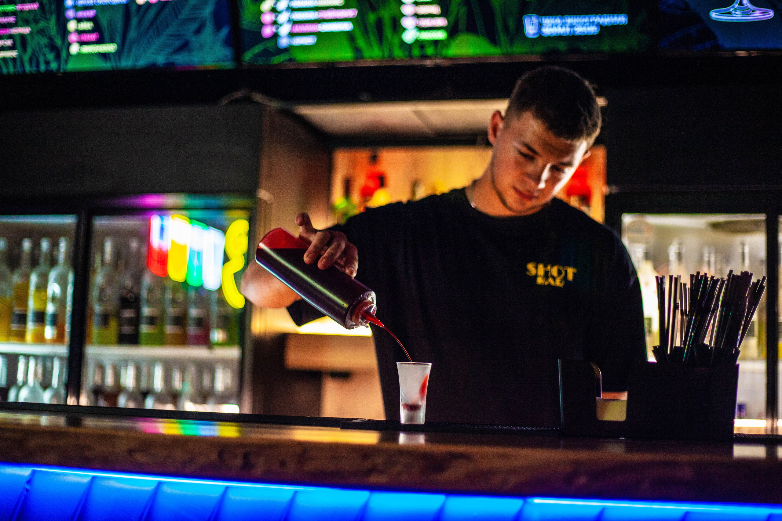 Шот Бар. Уличный фотограф Города N