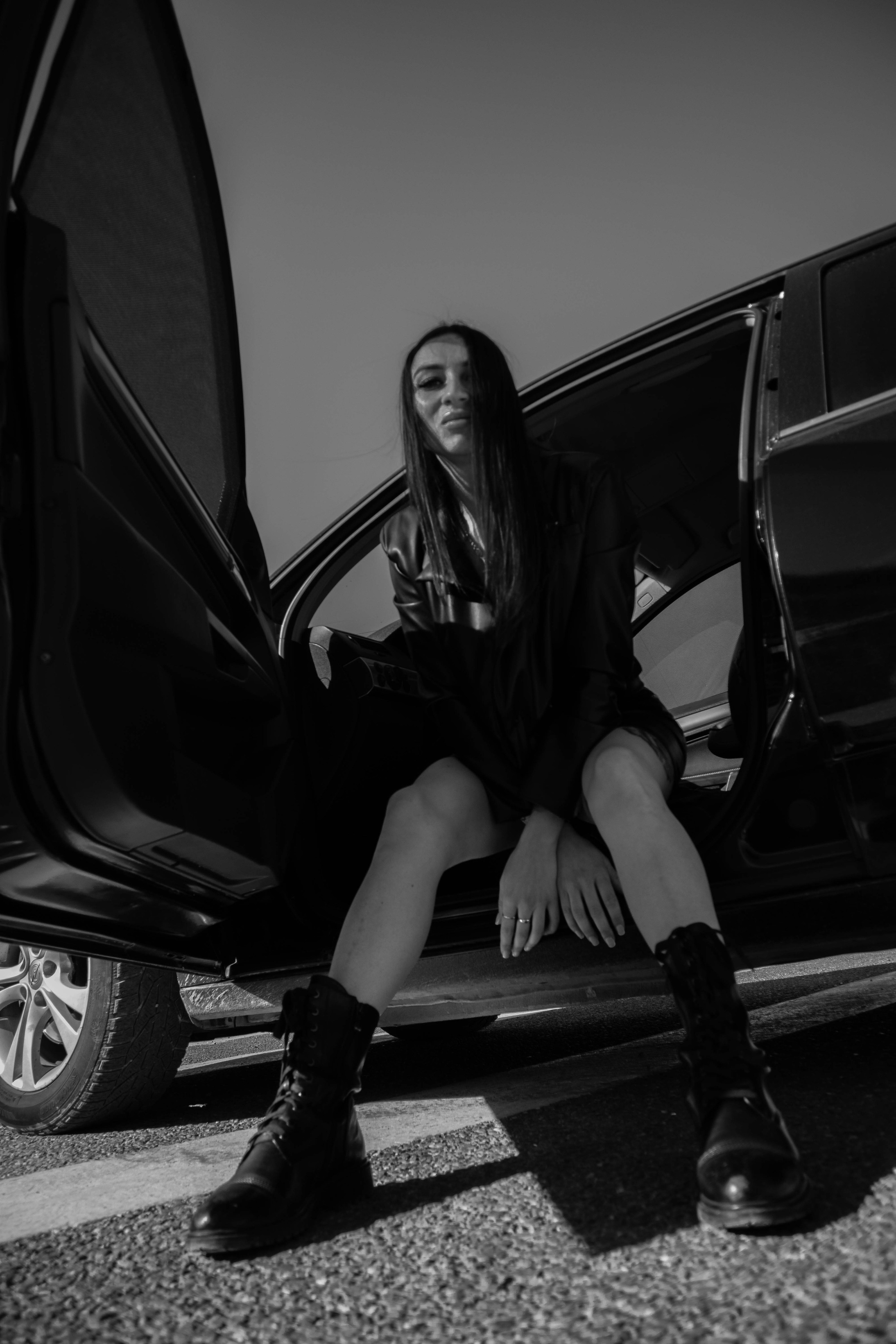 Р. Уличный фотограф Города N