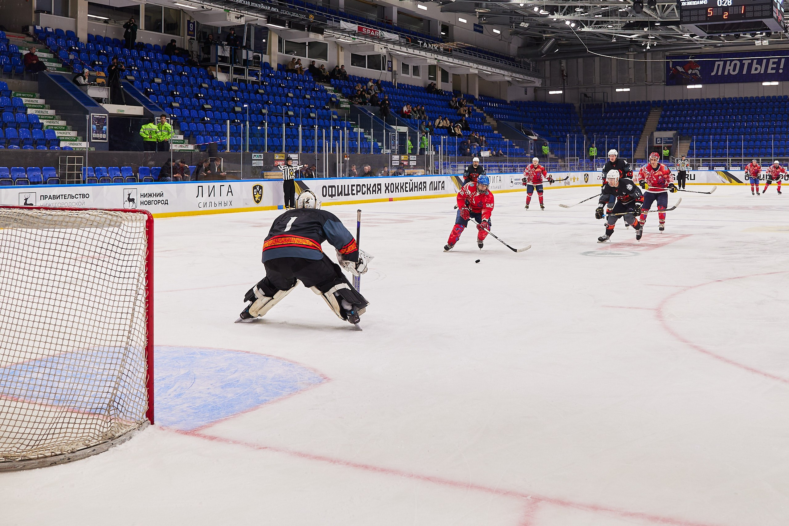 Репортаж. Офицерская хоккейная лига 2025 год. Спортивный фотограф Некрасов Денис