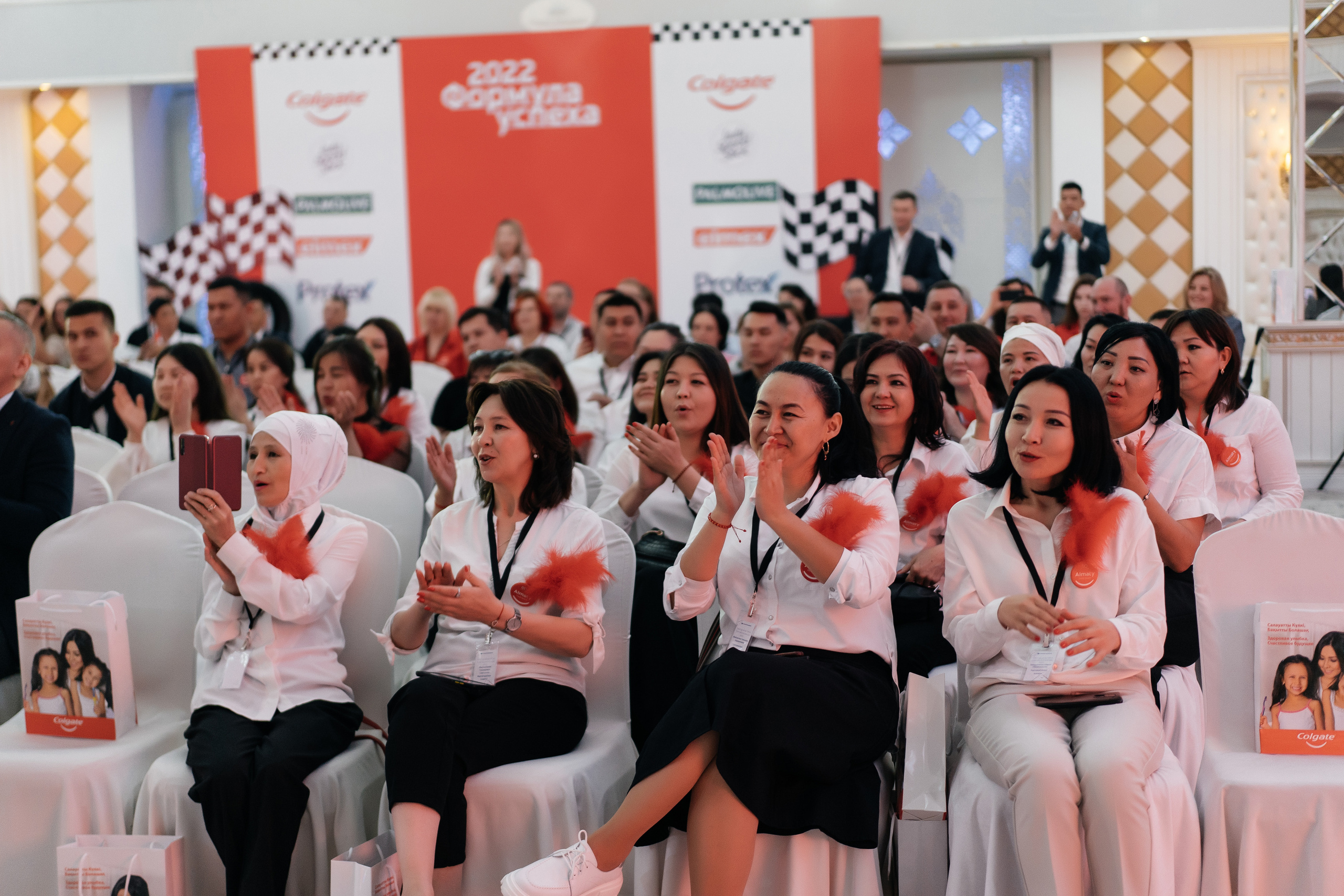 Colgate. Свадебный фотограф алматы Шожебаев Кайрат