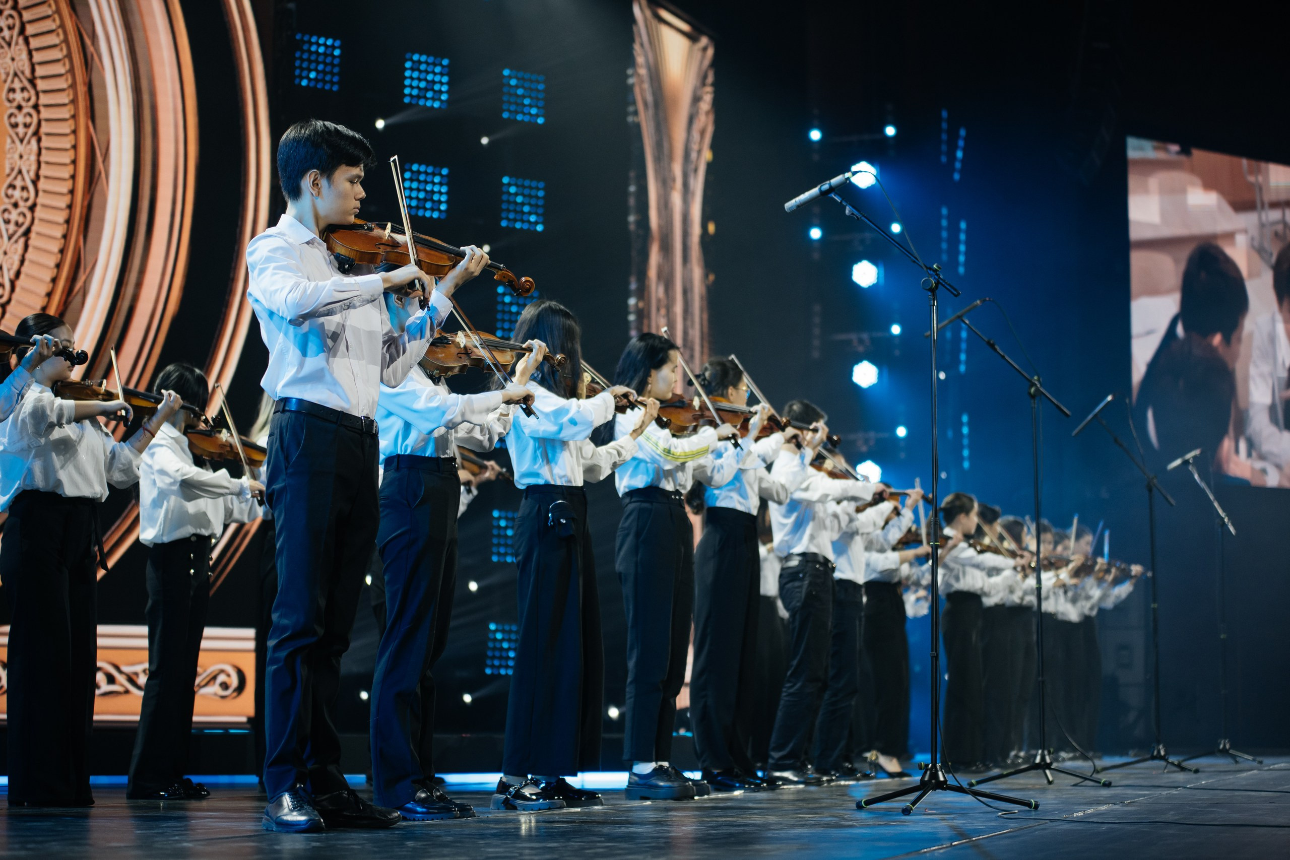 Концерт. Свадебный фотограф алматы Шожебаев Кайрат