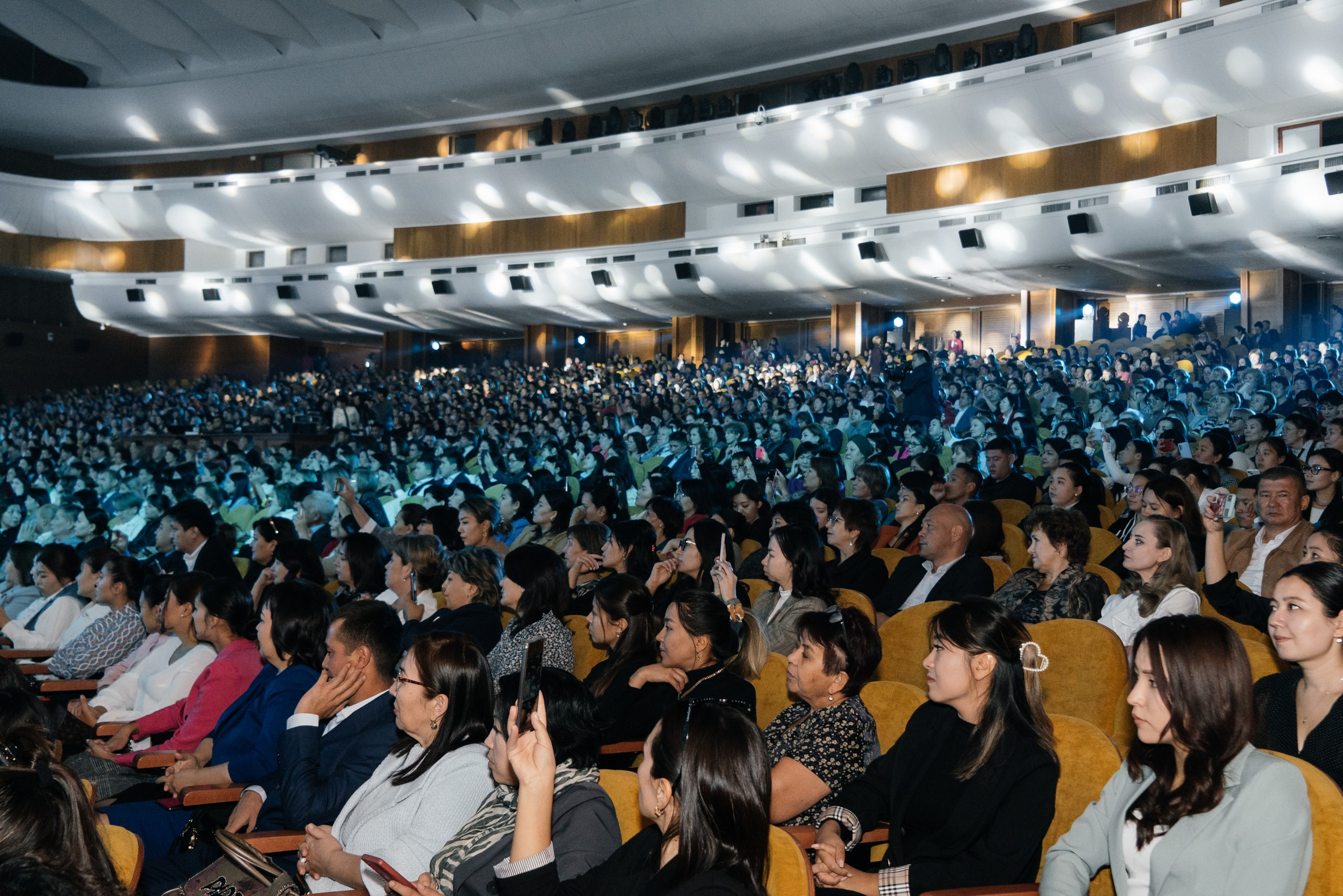 Концерт. Свадебный фотограф алматы Шожебаев Кайрат