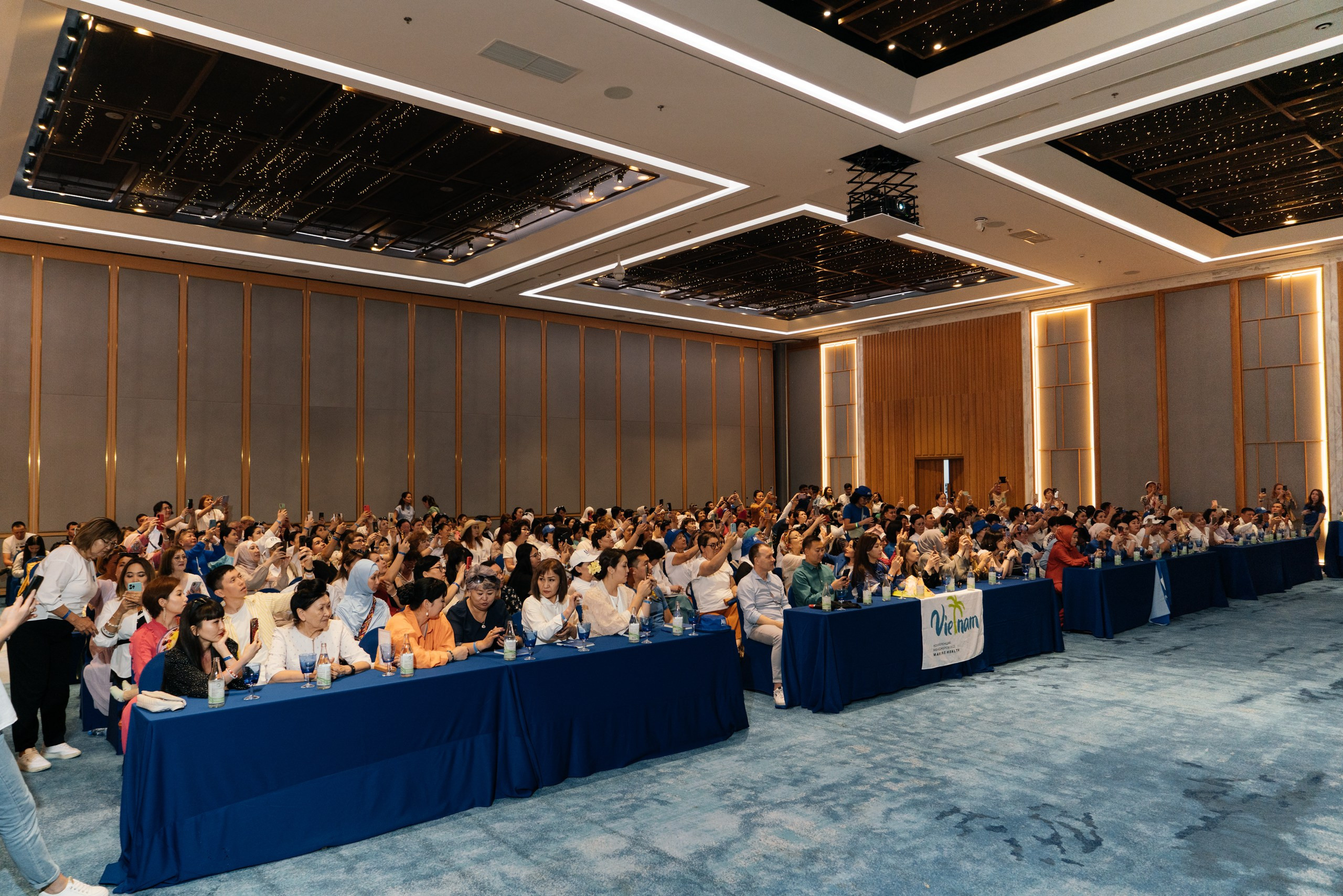 Въетнам. Свадебный фотограф алматы Шожебаев Кайрат