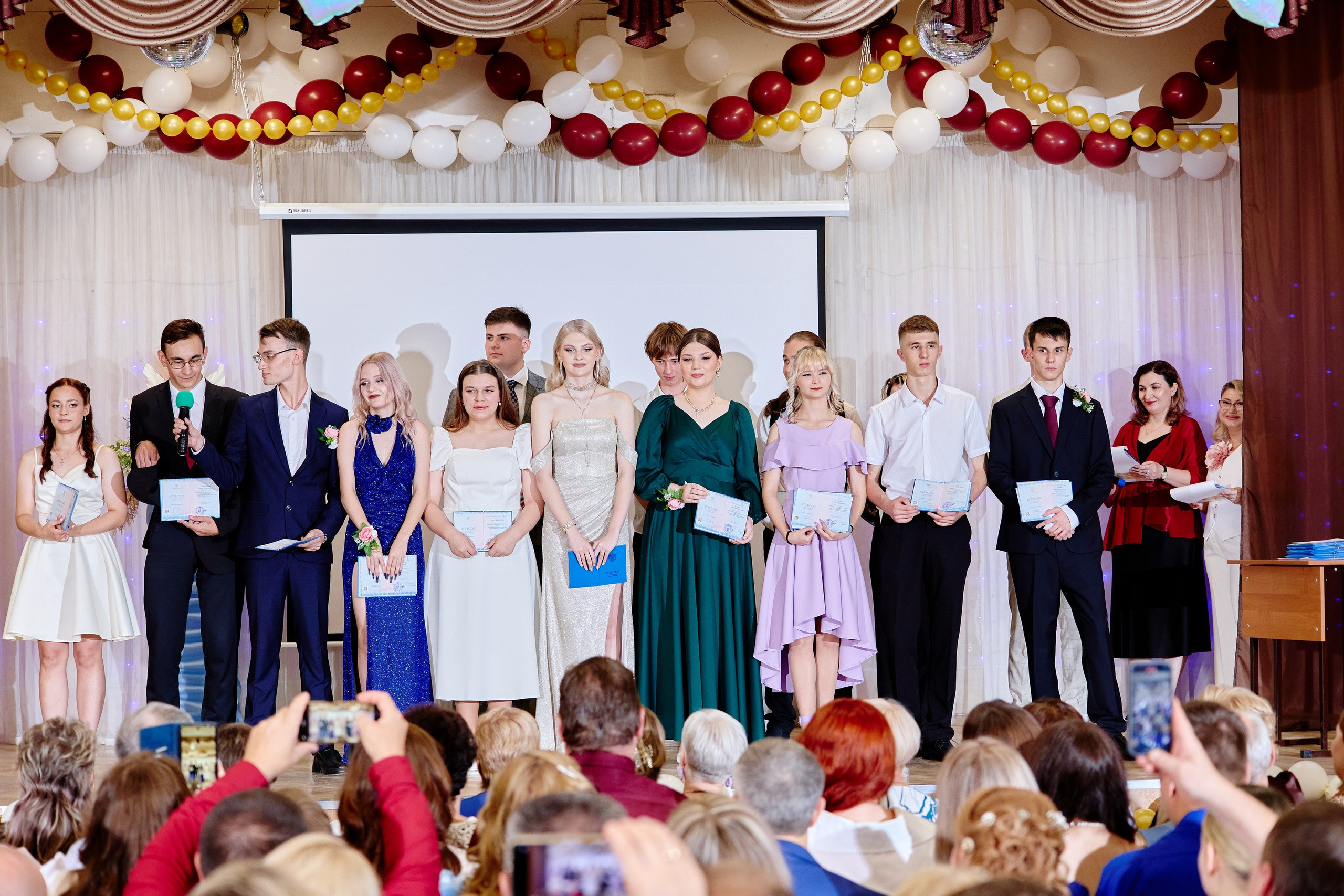 Выпускной 35 Сош. Фотограф Выпускные альбомы Таганрог Сергей Коробченко