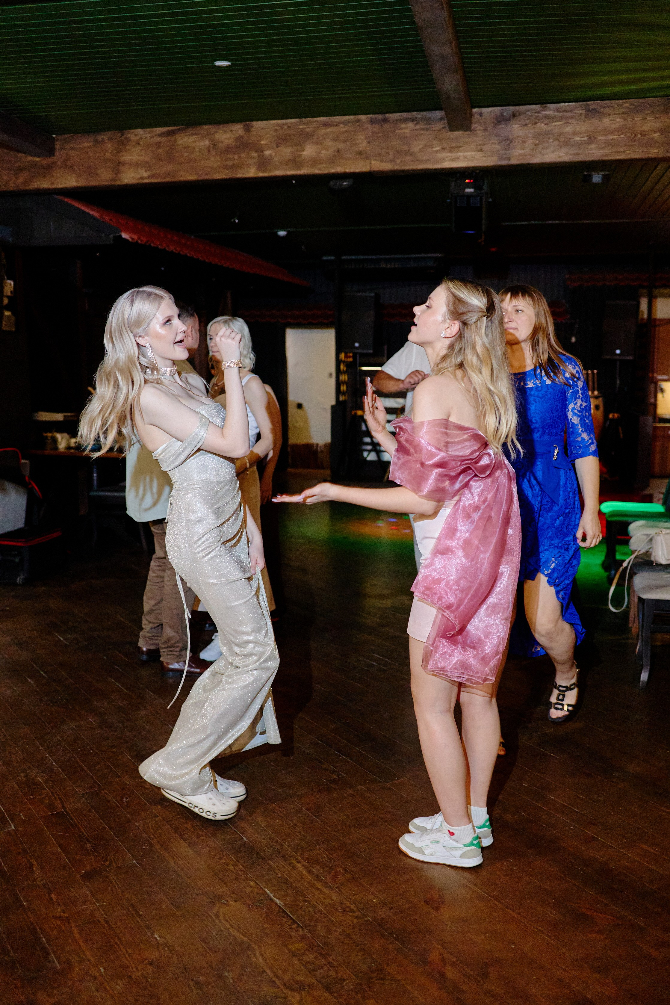 Выпускной 35 Сош. Фотограф Выпускные альбомы Таганрог Сергей Коробченко