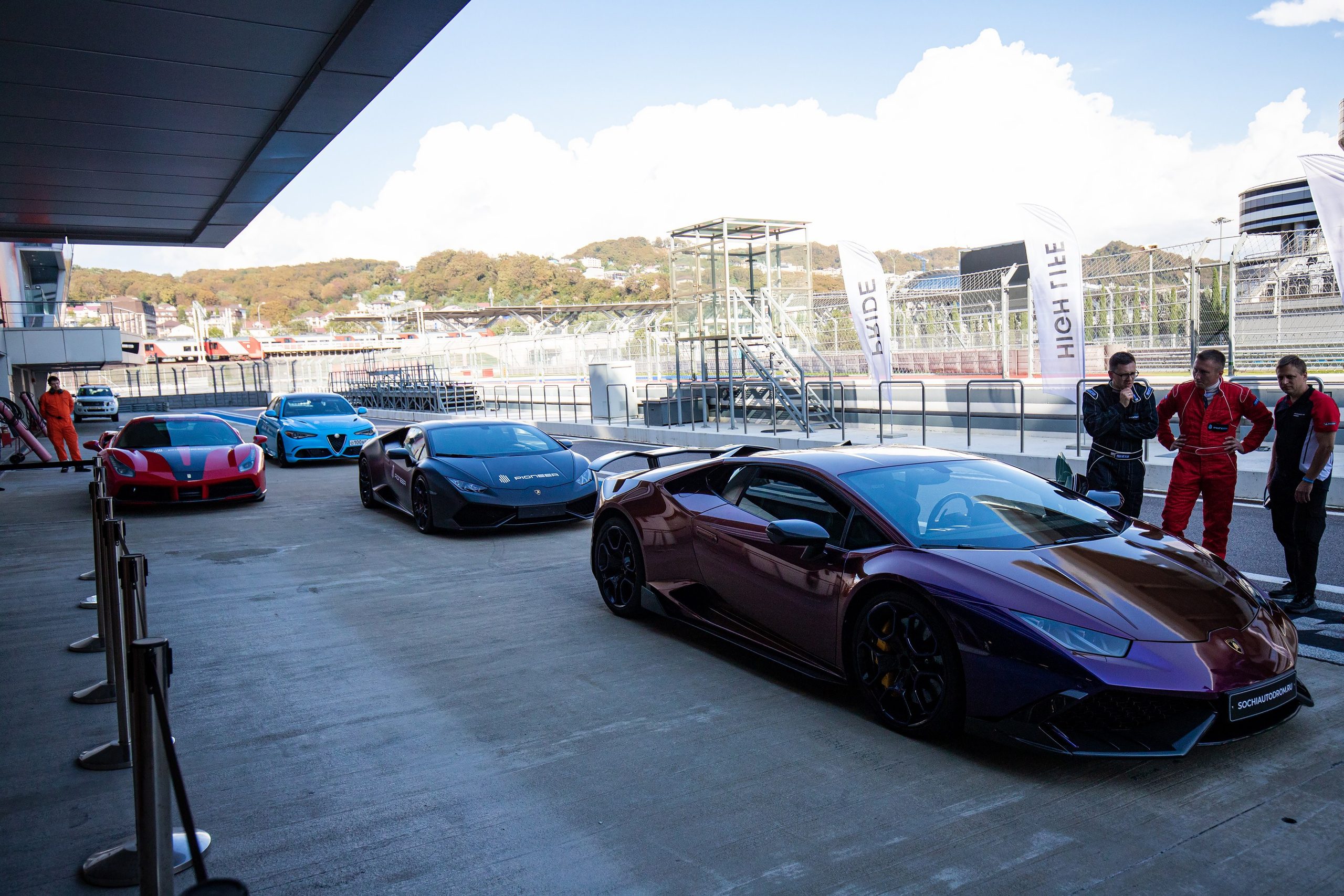 Italian Weekend Pioneer. Репортажный и fashion фотограф в Москве Сергей Бардин