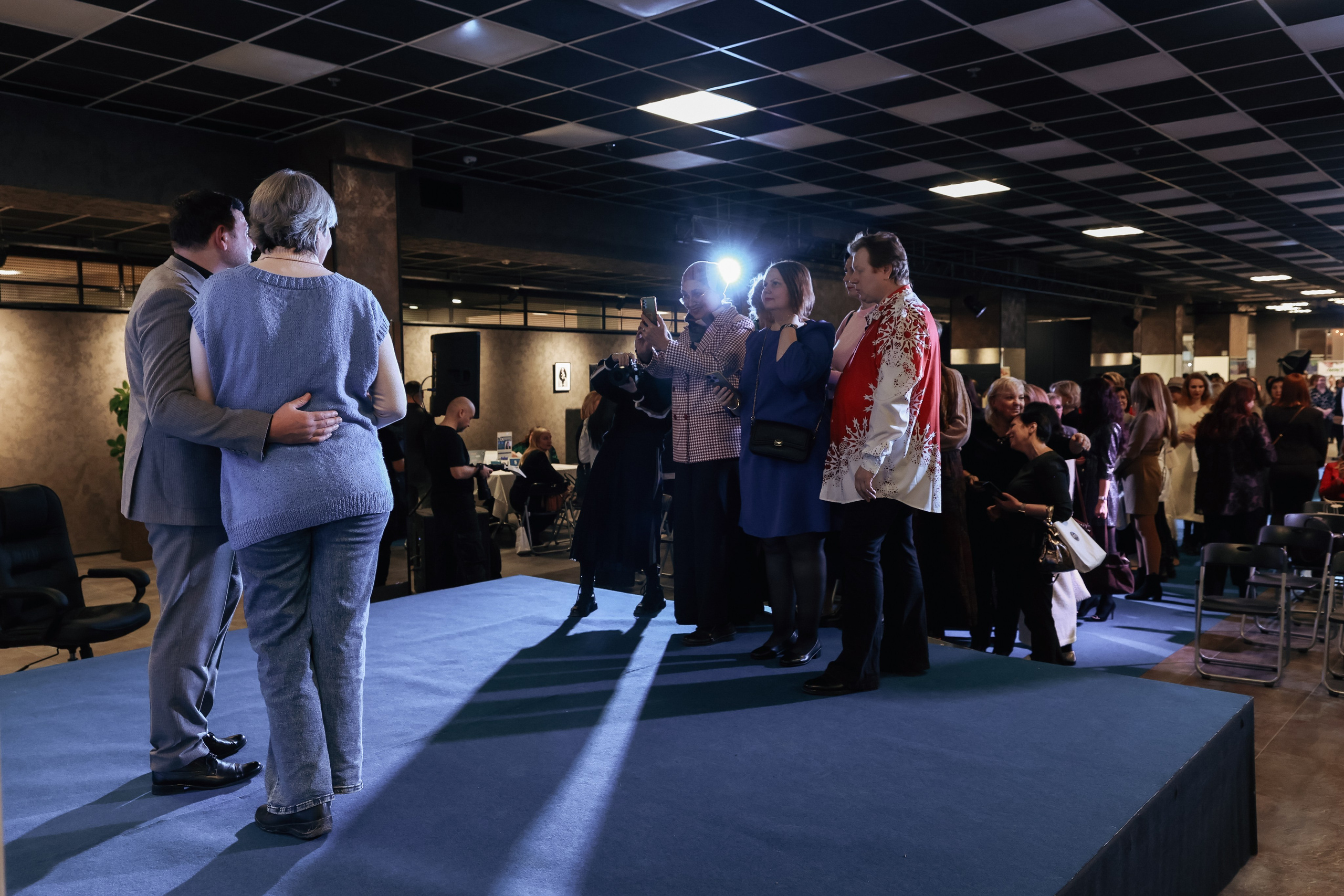 Репортажная фотосъёмка девятого Большого Женского Форума в Санкт-Петербурге. Профессиональный фотограф в Санкт-Петербурге Александр Волосенцев