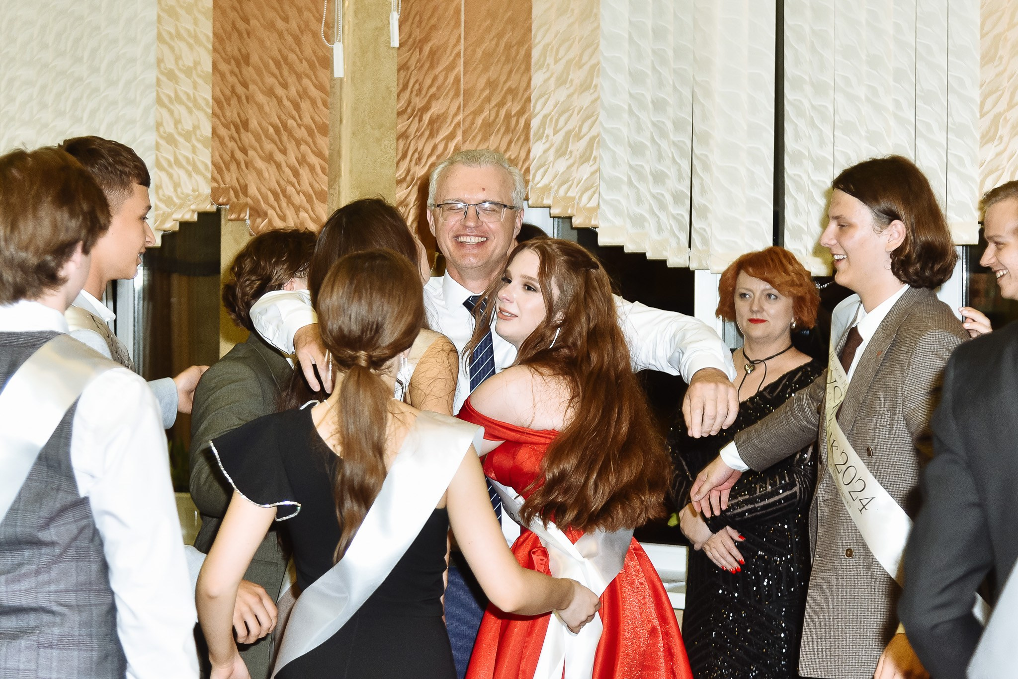 Выпускной 11 кл (до банкета). Фотограф Олег Юршевич Солигорск Минск