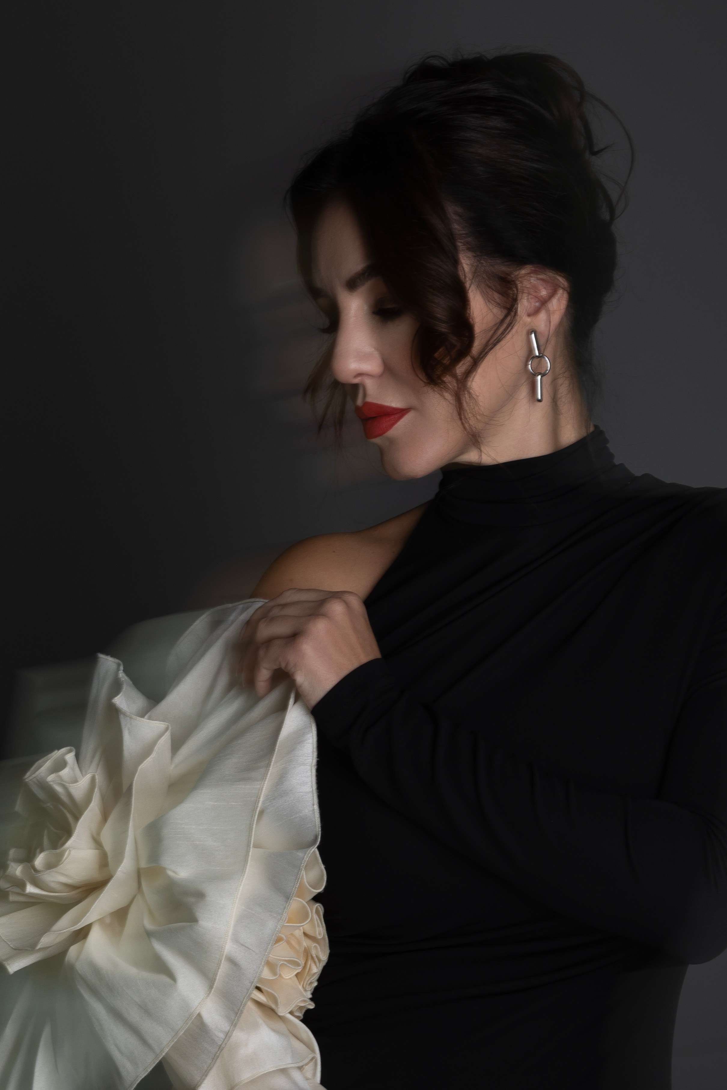 Индивидуальные. Фотография, в которой оживает ваша женственность и глубина. Таисия Чайка город Владивосток