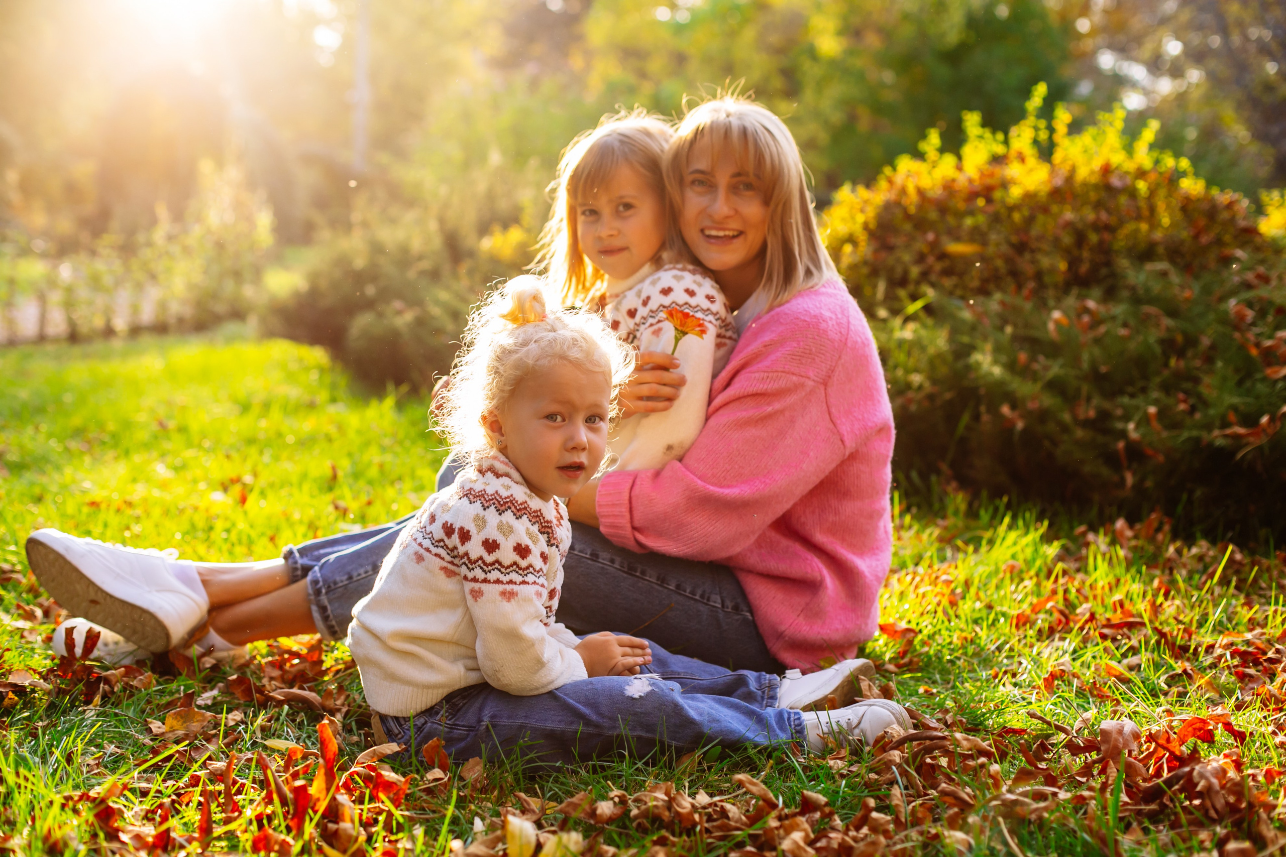 Юля, Анюта, Есения