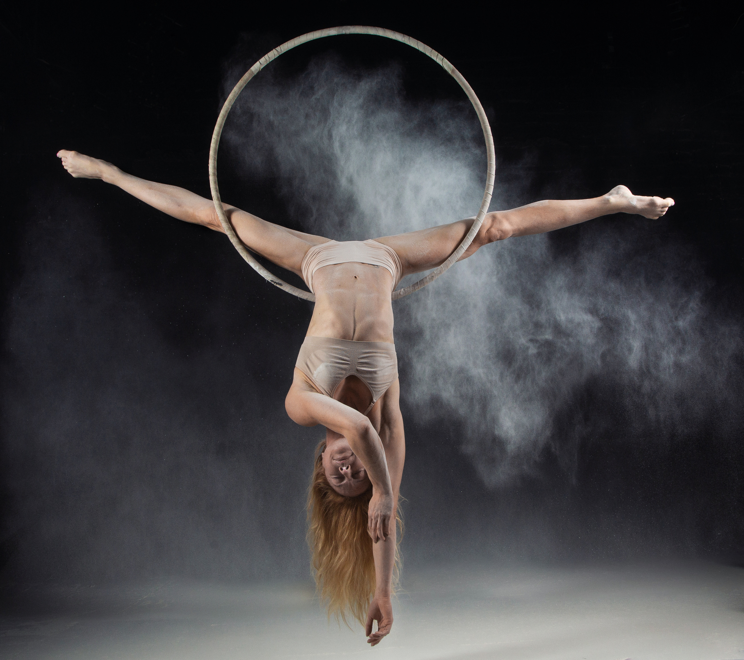 Юлия сессия с мукой. Балетный фотограф Москва Майоров Николай