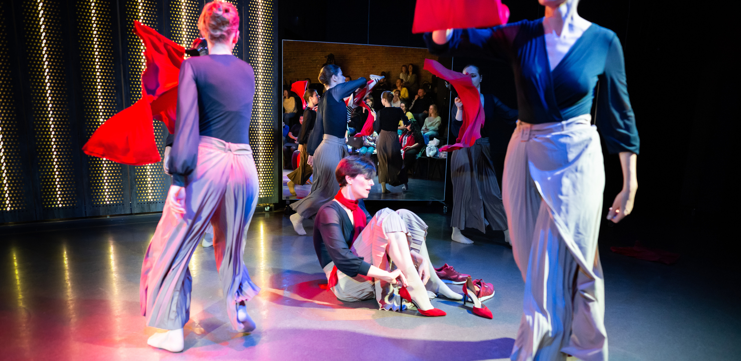 Окна бегущих домов. Балетный фотограф Москва Майоров Николай