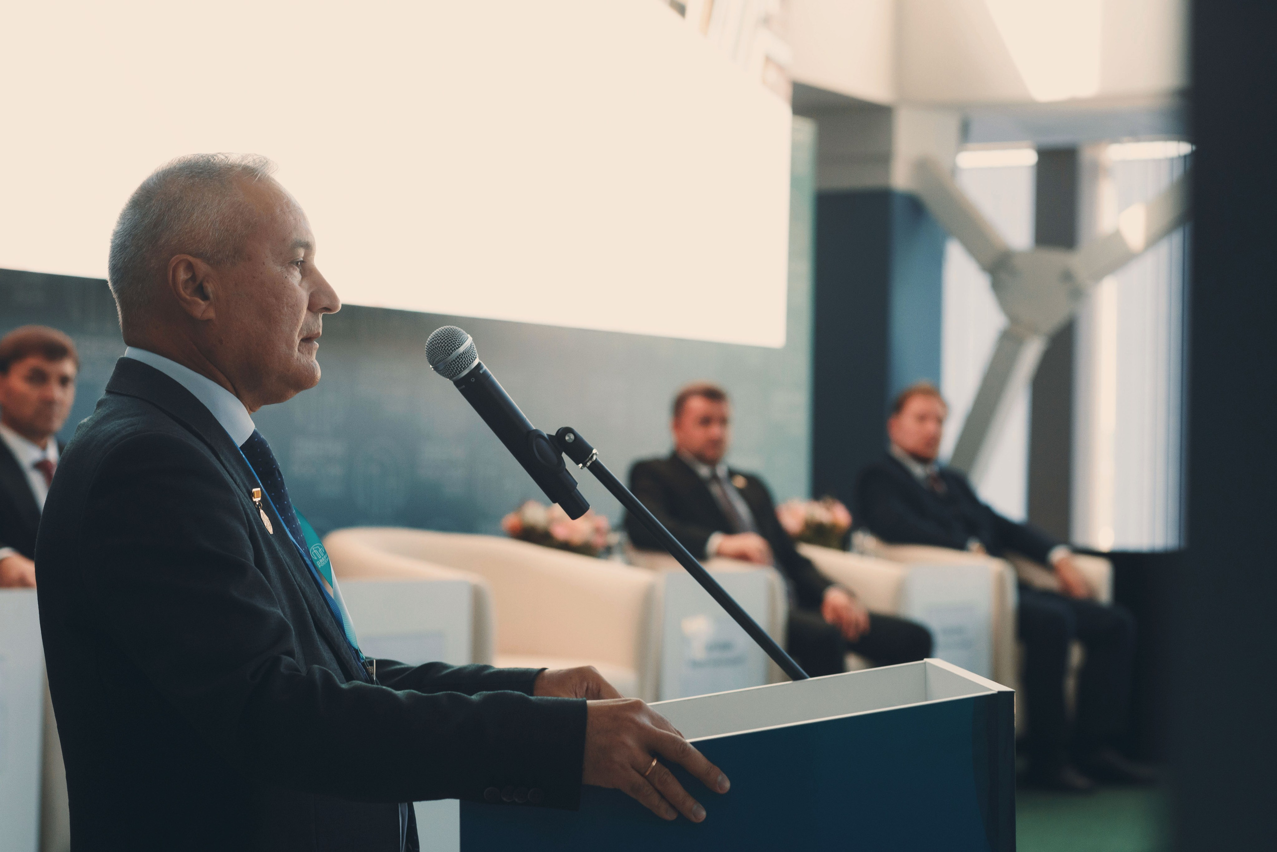 Репортажная съемка форума «Двери Росси-2025» в Чебоксарах. Портретный и репортажный фотограф в Чебоксарах Андриян Чаркин