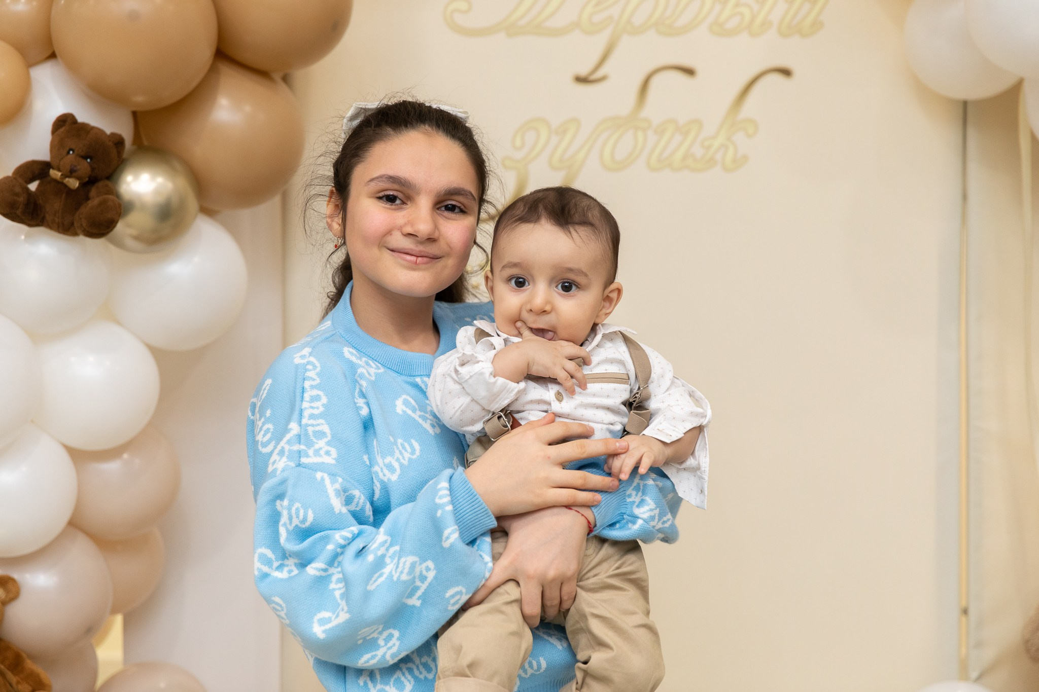 Первый зубик Али. Фотограф Татьяна Генева