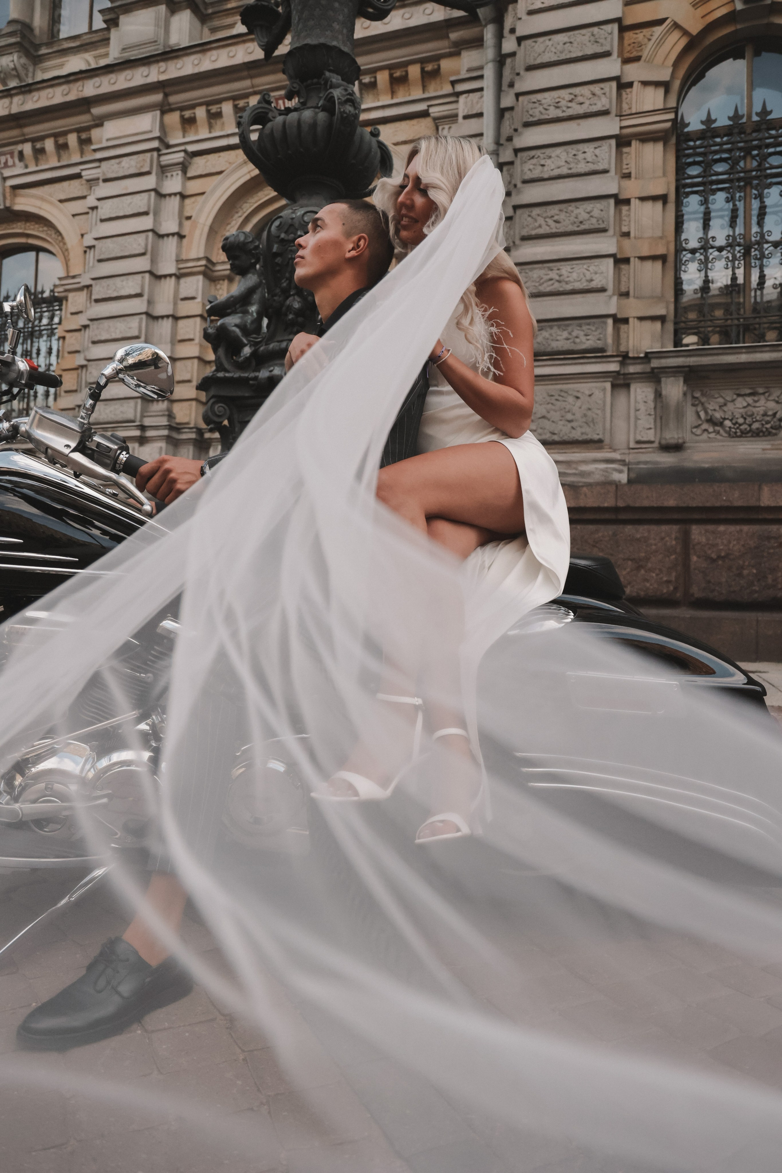 У любви самая высокая скорость. Свадебный фотограф в Москве и Санкт- Петербурге Алина Сараева