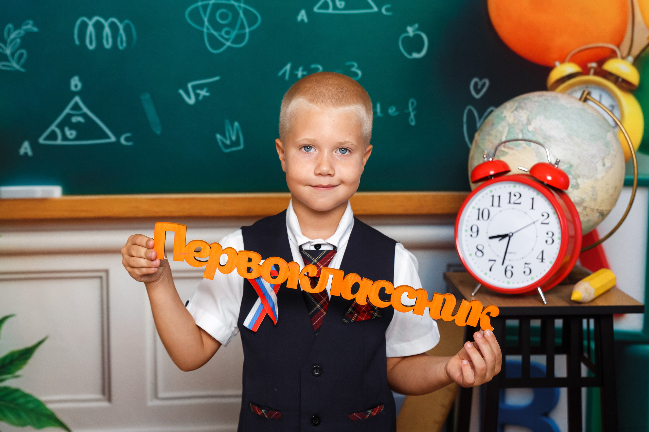 «Карандаши». Выпускные альбомы в Донецке и ДНР. Фотограф Донецк и ДНР