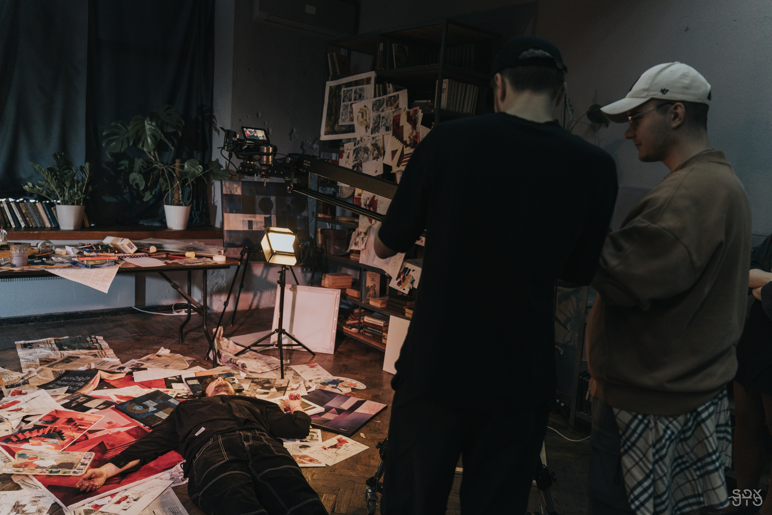 BAKED ROLL x Grad! ent