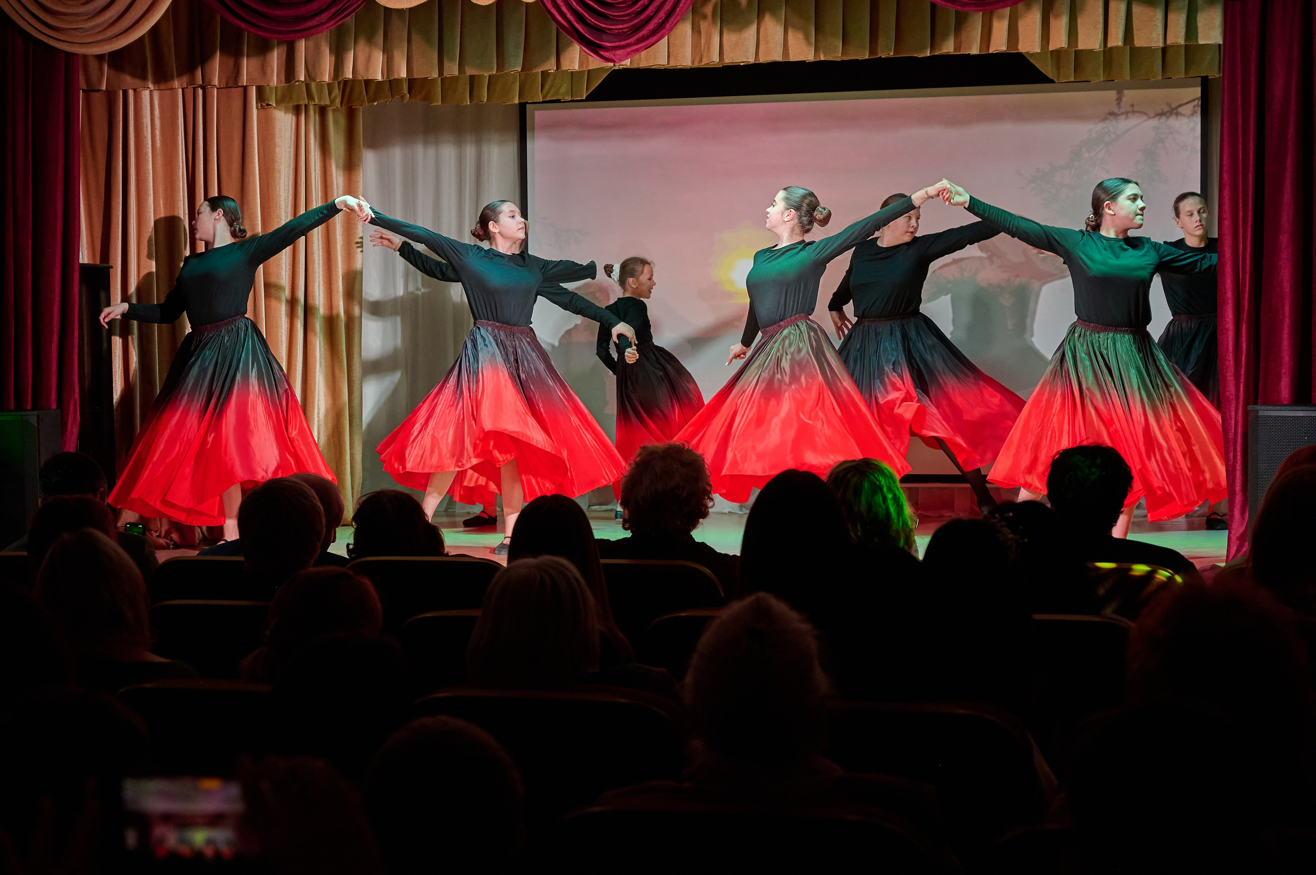 8 марта Виноградный. Жизнь курорта Кабардинка в фотографиях