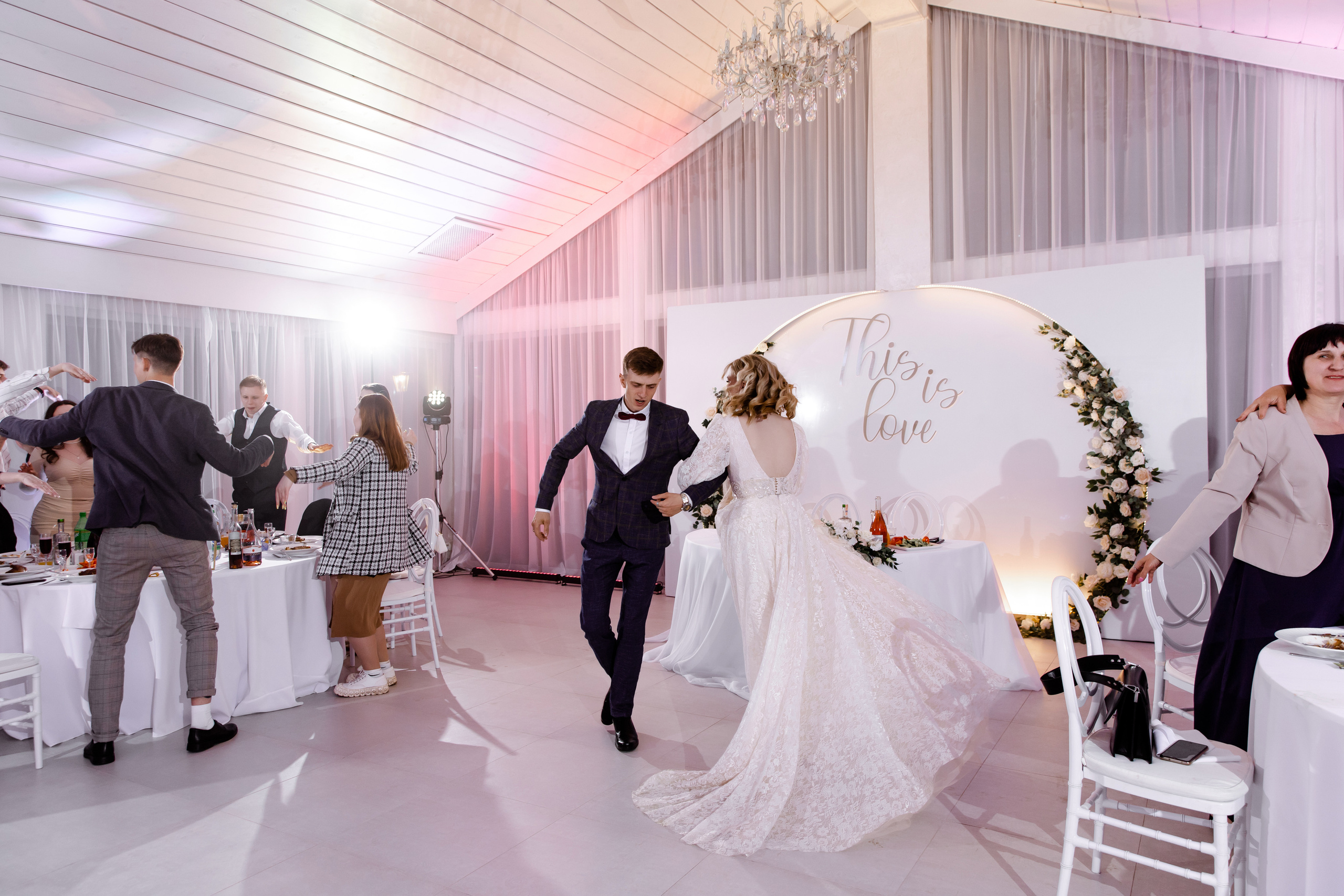 Свадебный день Жени и Даши. Свадебный фотограф Анна Бабахина