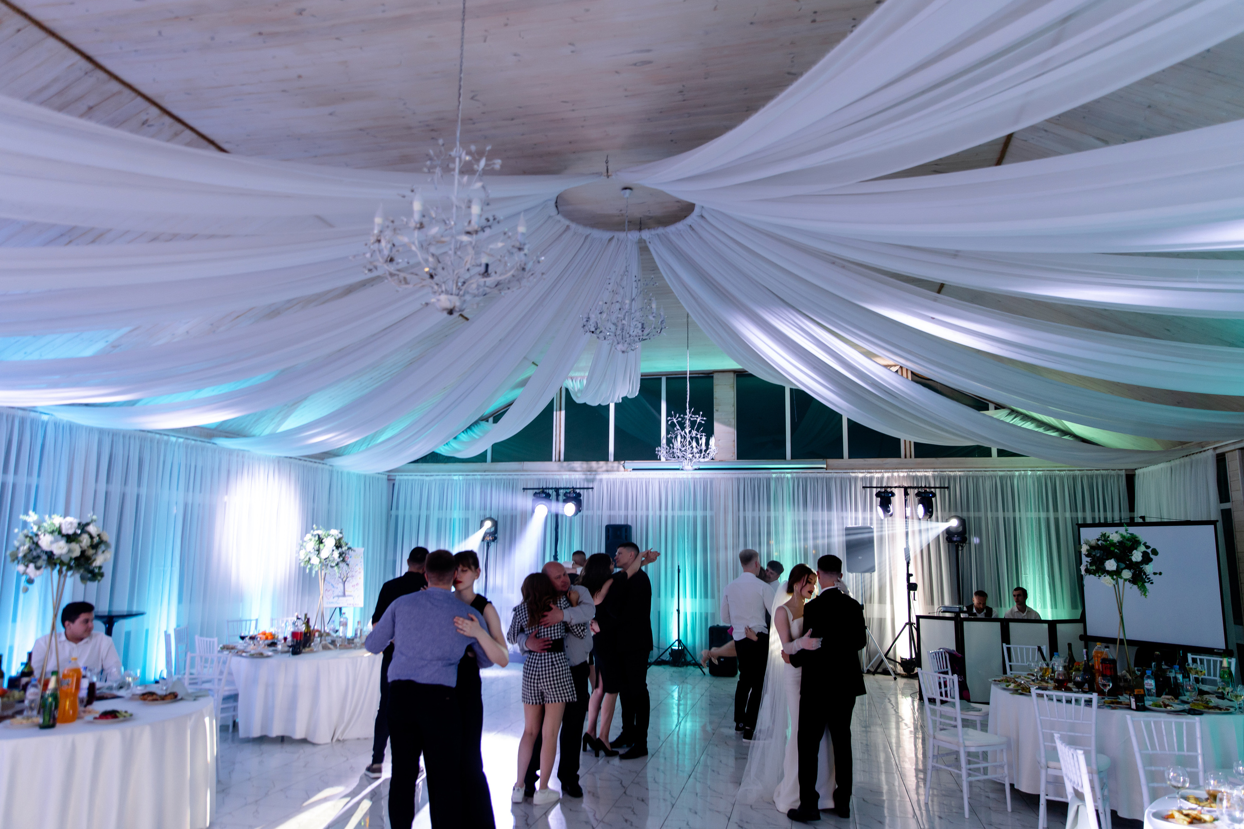 Свадебный день Артёма и Ксюши. Свадебный фотограф Анна Бабахина