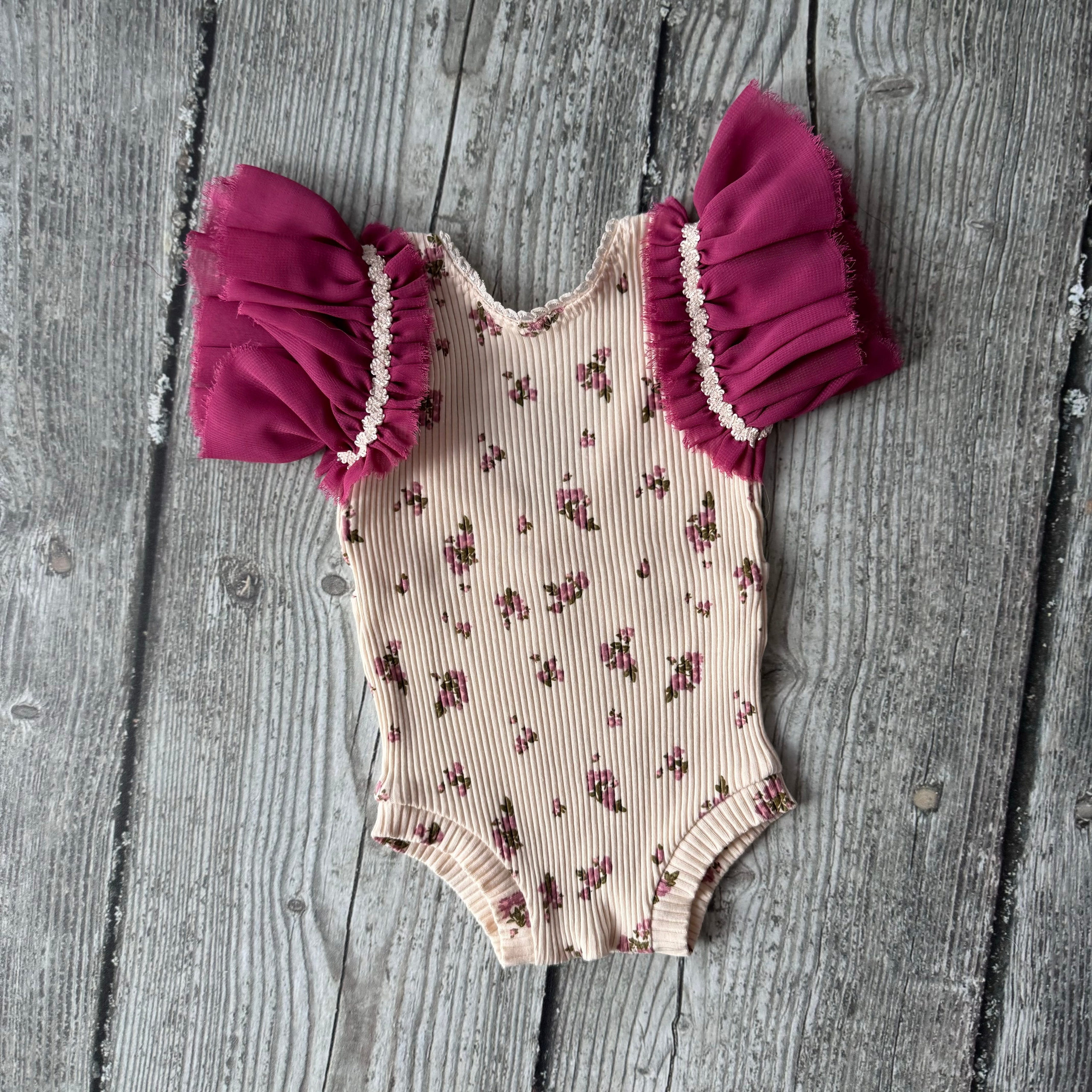 Костюмы и аксессуары для фотосессии новорожденных | Реквизит для съемки newborn в Москве. Фотосессия новорожденных в Москве и Московской области | Профессиональный фотограф newborn — Татьяна Иванова