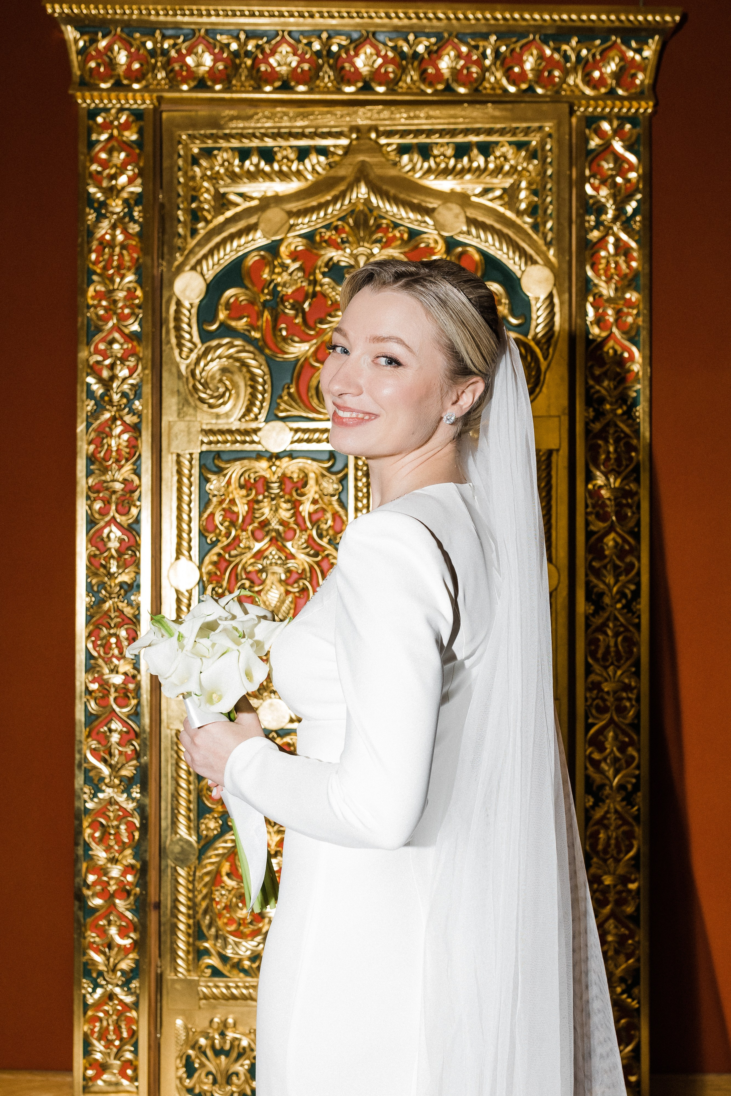 Свадебная фотосессия в Коломенском. Дворец царя Алексея Михайловича. Свадебный фотограф в Москве Мария Крош