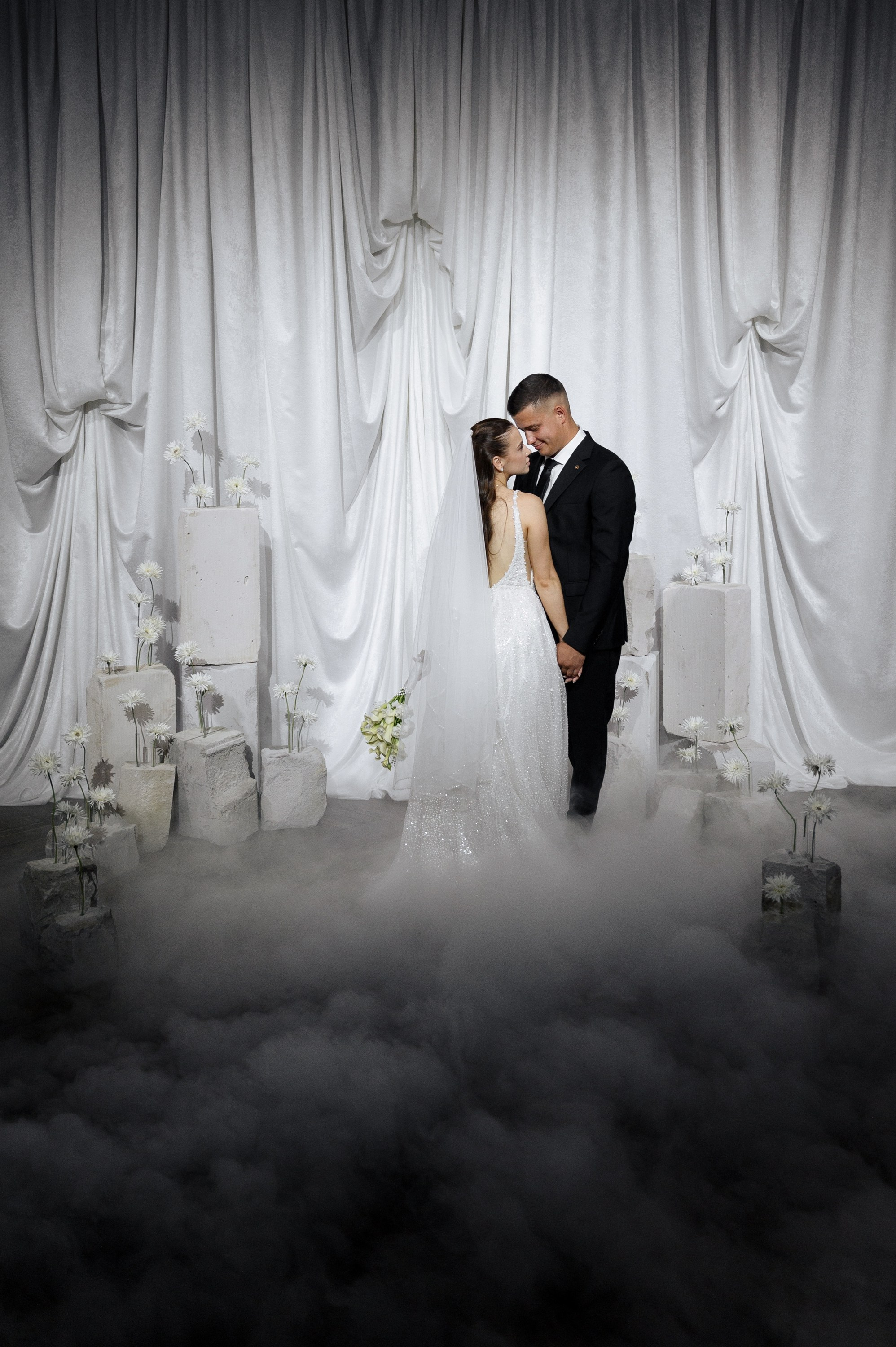 Антон и Виолета. Zhulanovilya