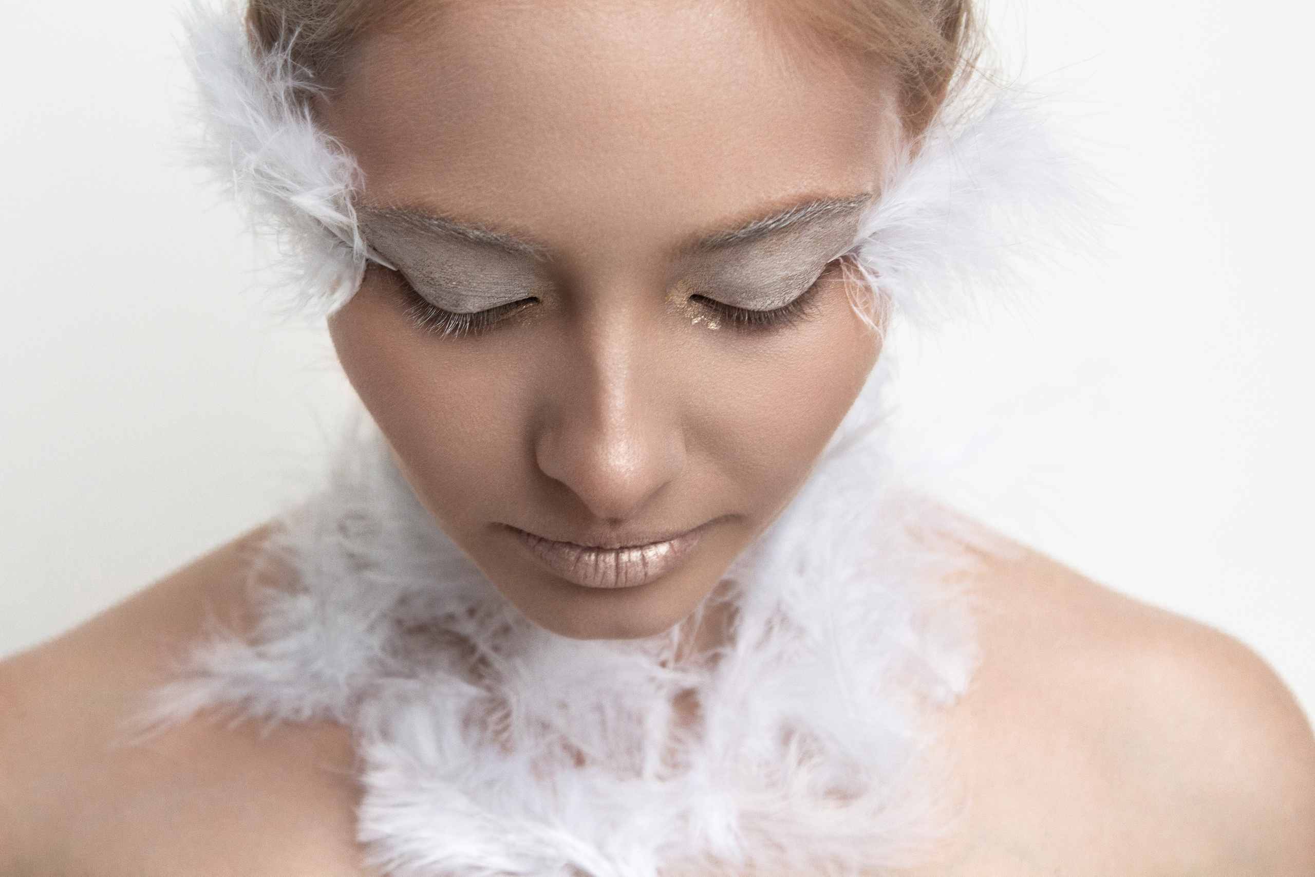 Креативное искусство макияжа: эксперименты с текстурой