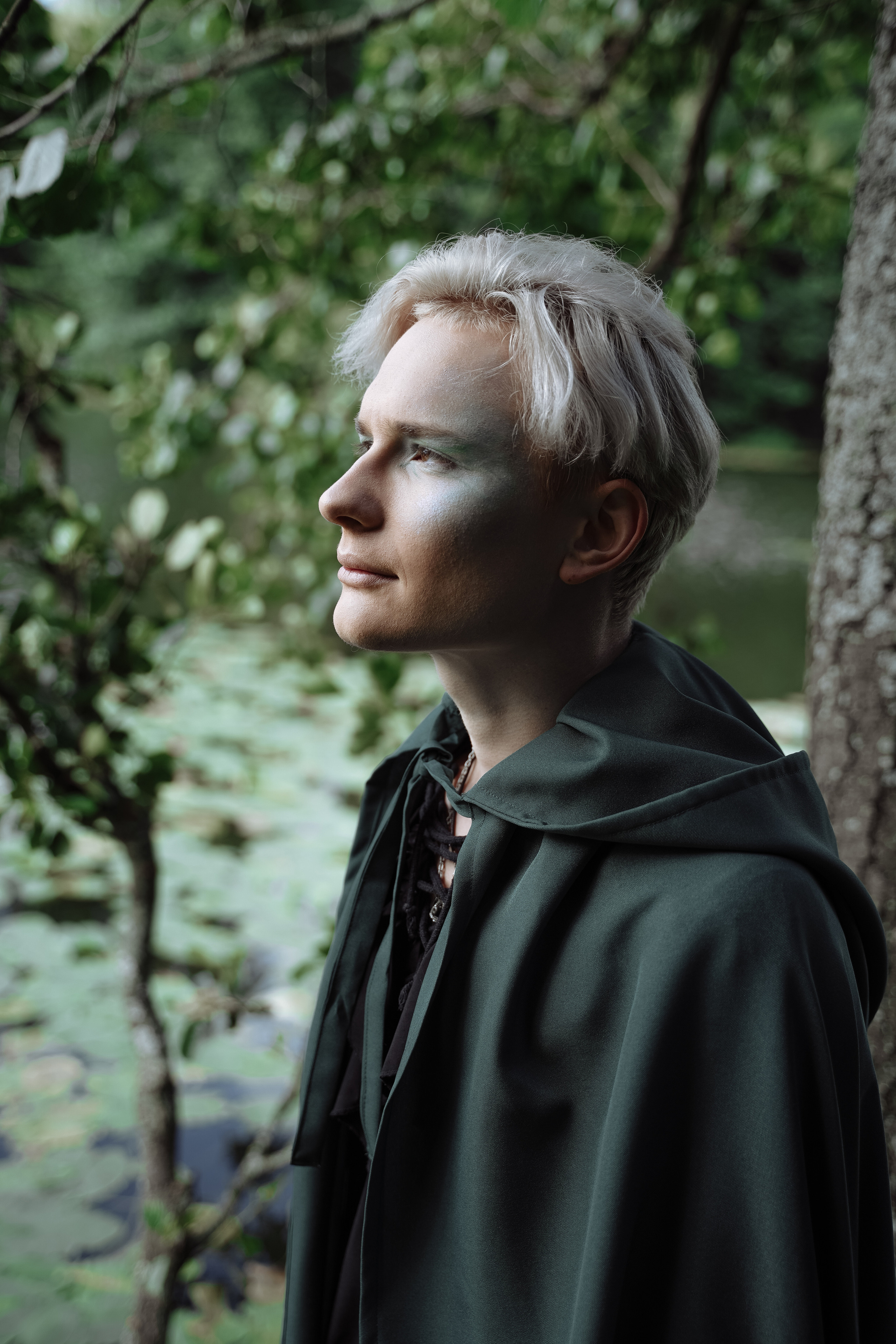 Воздушный макияж с легкими розовыми тональными средствами