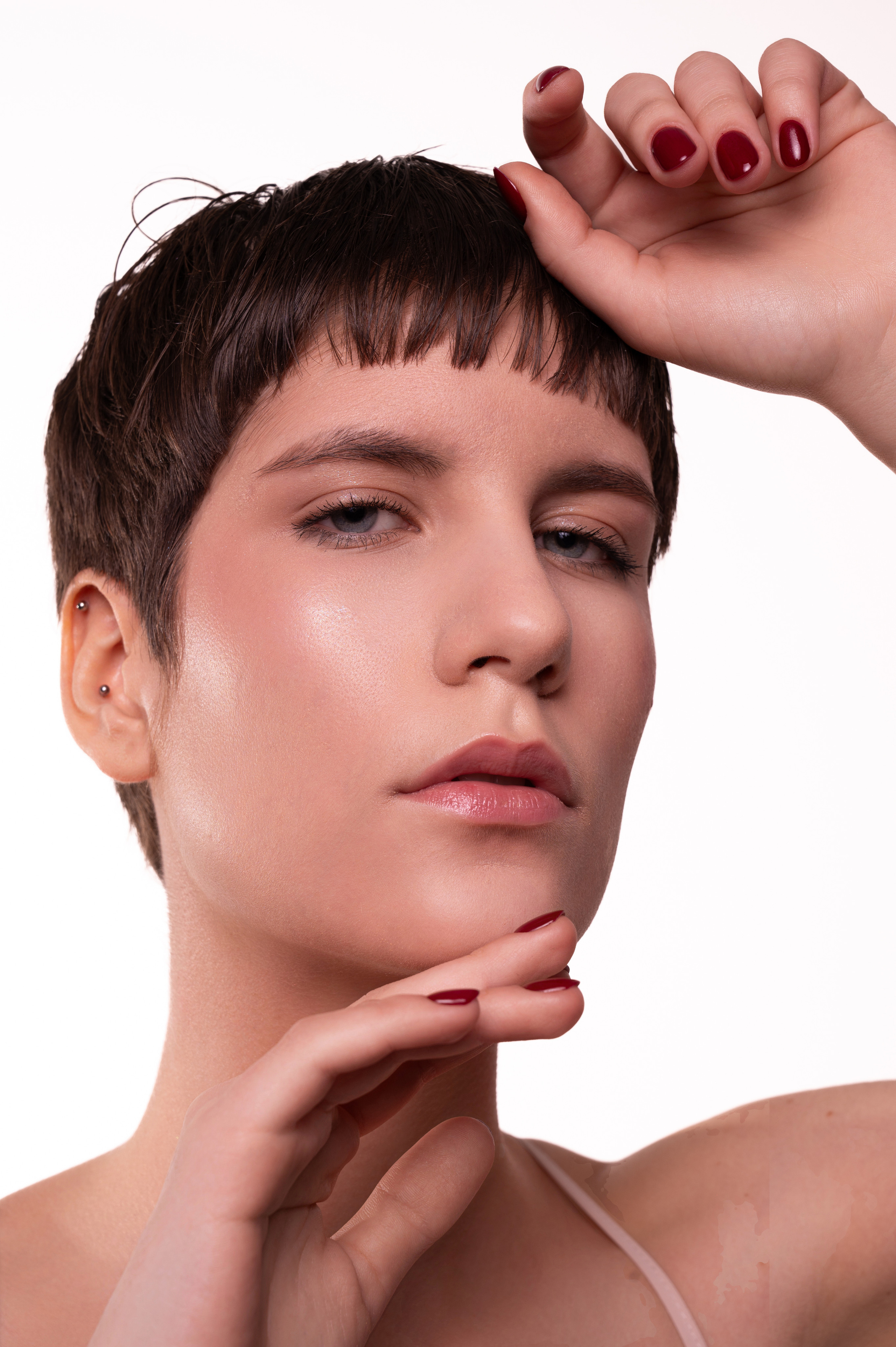 Арт — макияж в москве. СВАДЕБНЫЙ ВИЗАЖИСТ-СТИЛИСТ В МОСКВЕ ПРИЧЕСКИ МАКИЯЖ БРОВИ ВЫЕЗД