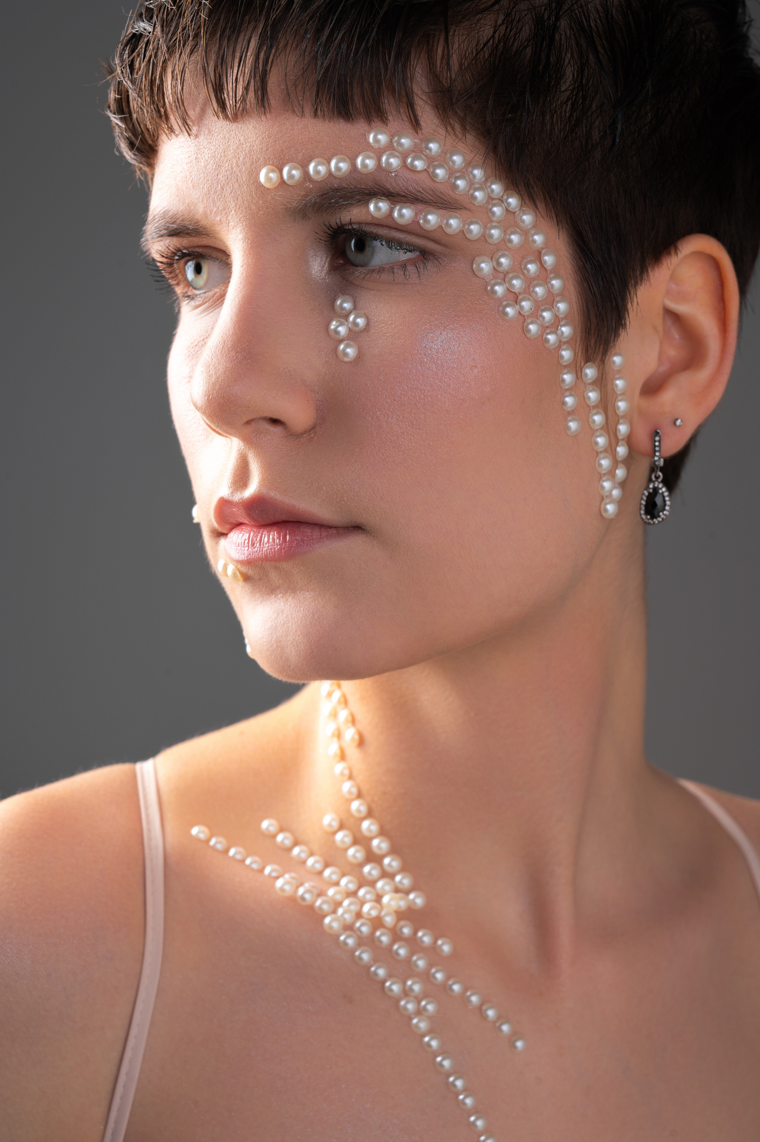 Арт — макияж в москве. СВАДЕБНЫЙ ВИЗАЖИСТ-СТИЛИСТ В МОСКВЕ ПРИЧЕСКИ МАКИЯЖ БРОВИ ВЫЕЗД