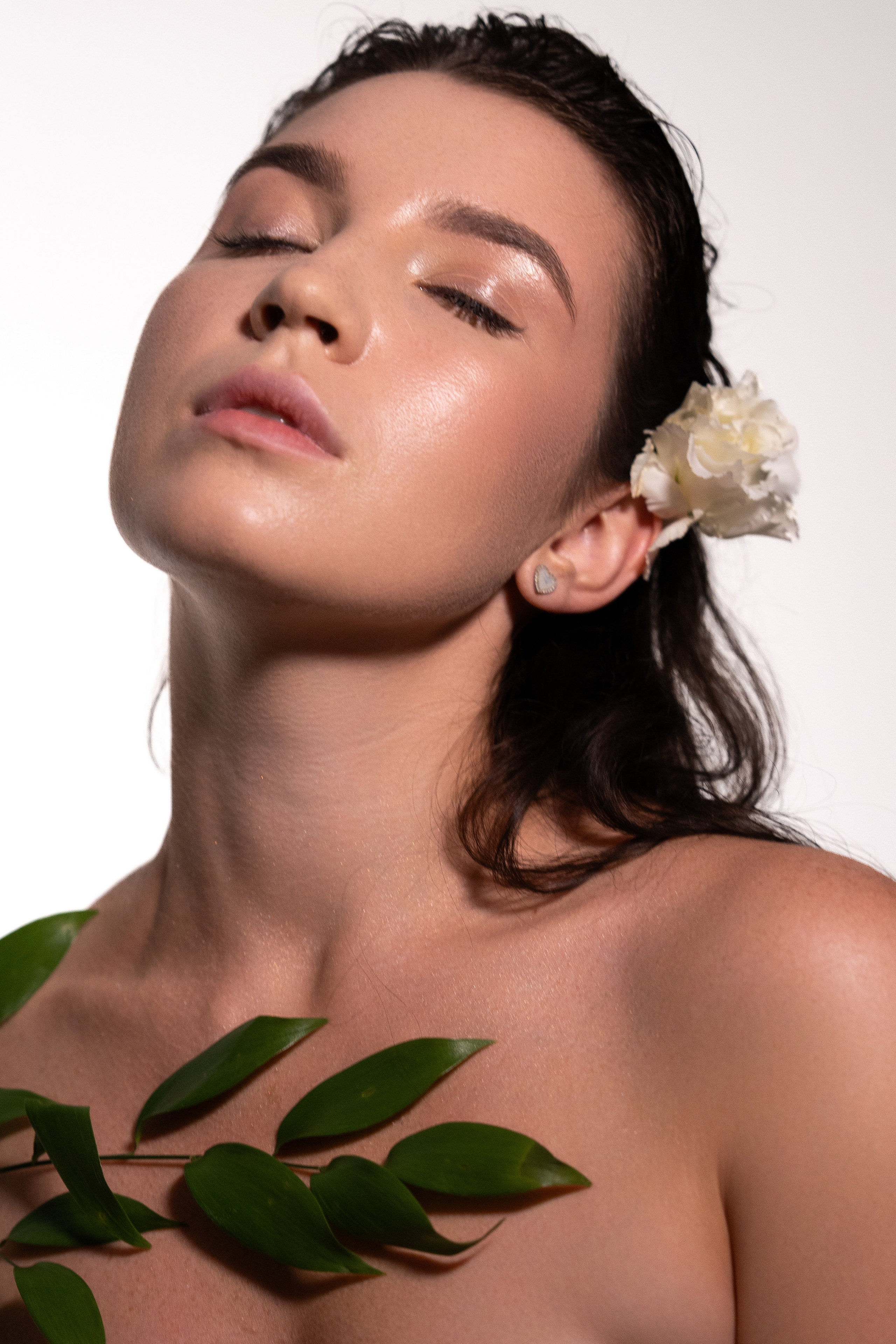 Арт — макияж в москве. СВАДЕБНЫЙ ВИЗАЖИСТ-СТИЛИСТ В МОСКВЕ ПРИЧЕСКИ МАКИЯЖ БРОВИ ВЫЕЗД