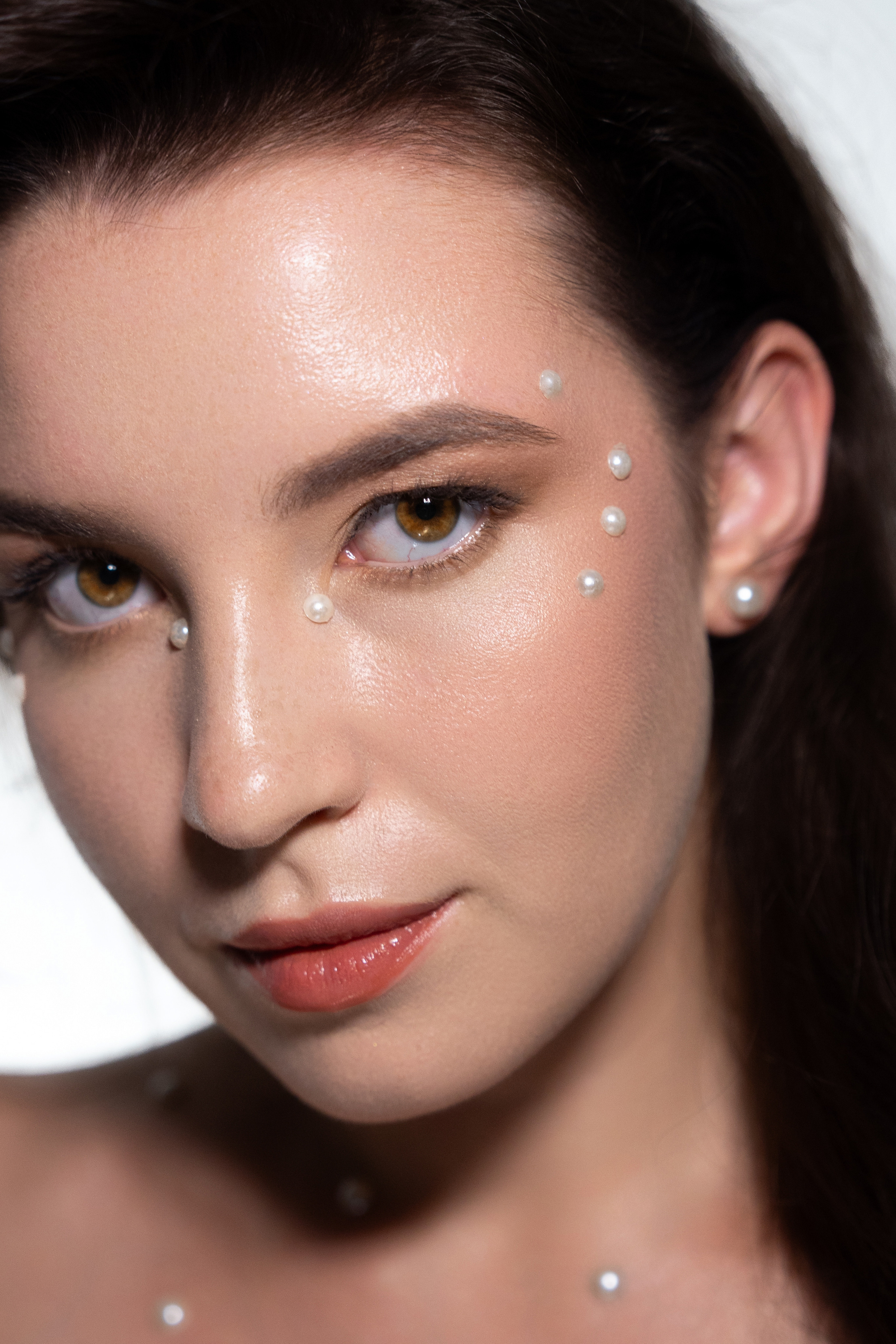 Арт — макияж в москве. СВАДЕБНЫЙ ВИЗАЖИСТ-СТИЛИСТ В МОСКВЕ ПРИЧЕСКИ МАКИЯЖ БРОВИ ВЫЕЗД