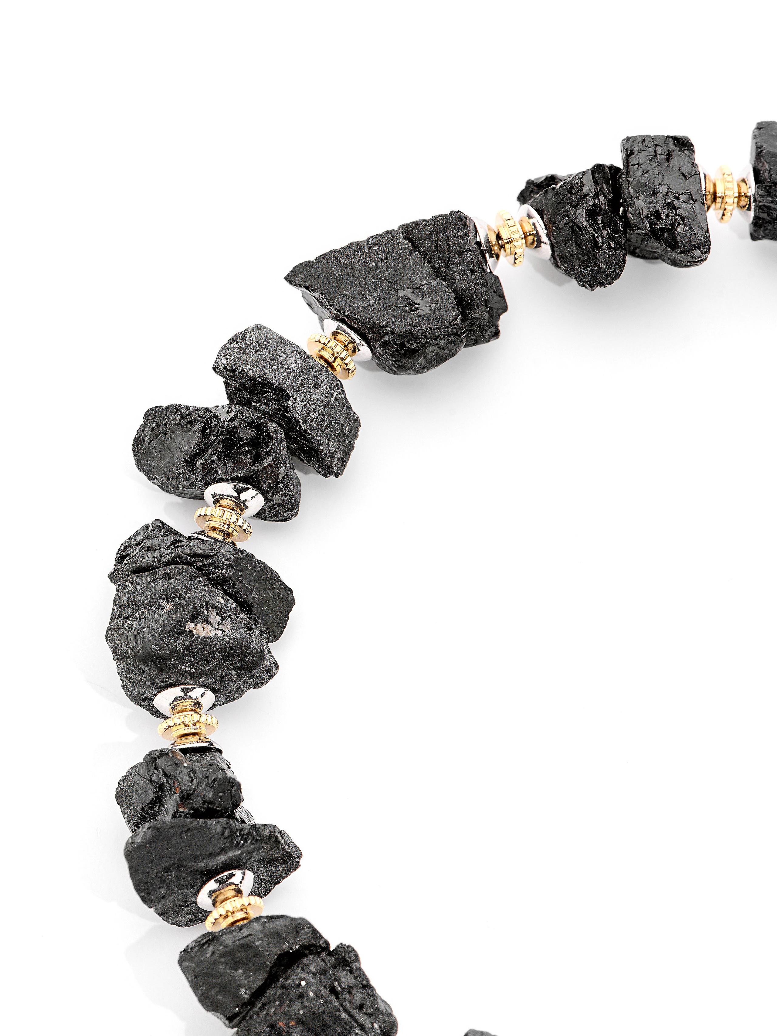 Съемка каталога для бижутерии. Контент фотограф для бизнеса и маркет-плейсов