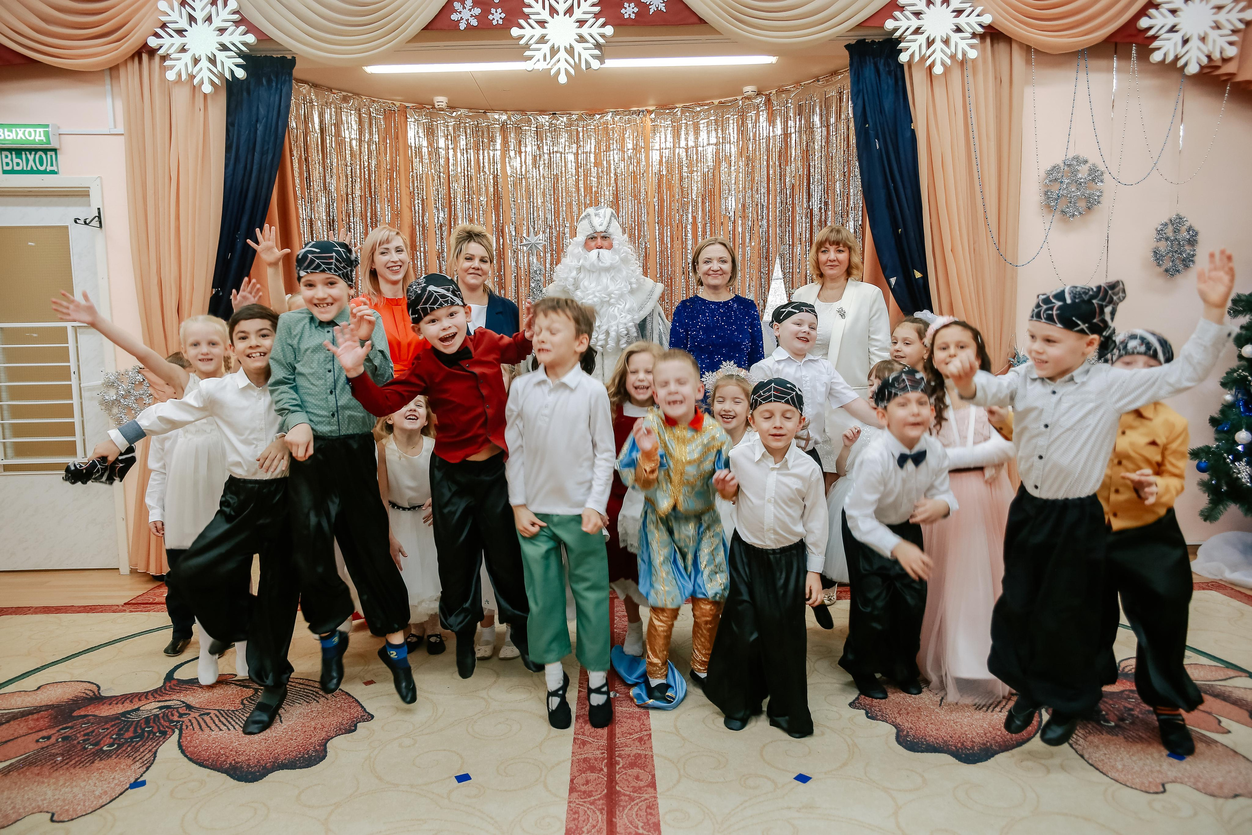 Дед Мороз в детском саду. Антонина Морозова, профессиональный семейный фотограф видеограф