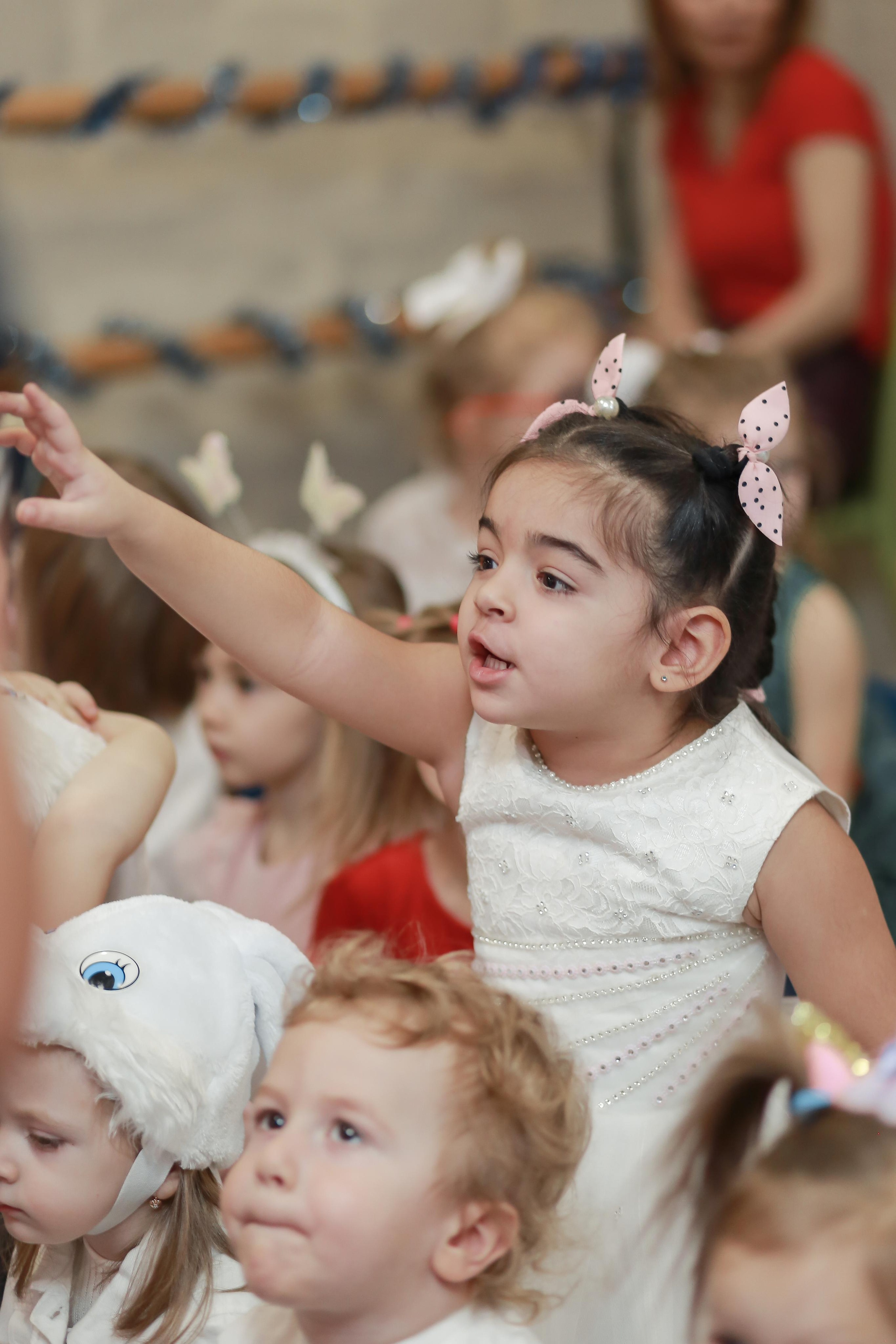 Ёлка в Любопытном Апельсине. Антонина Морозова, профессиональный семейный фотограф видеограф