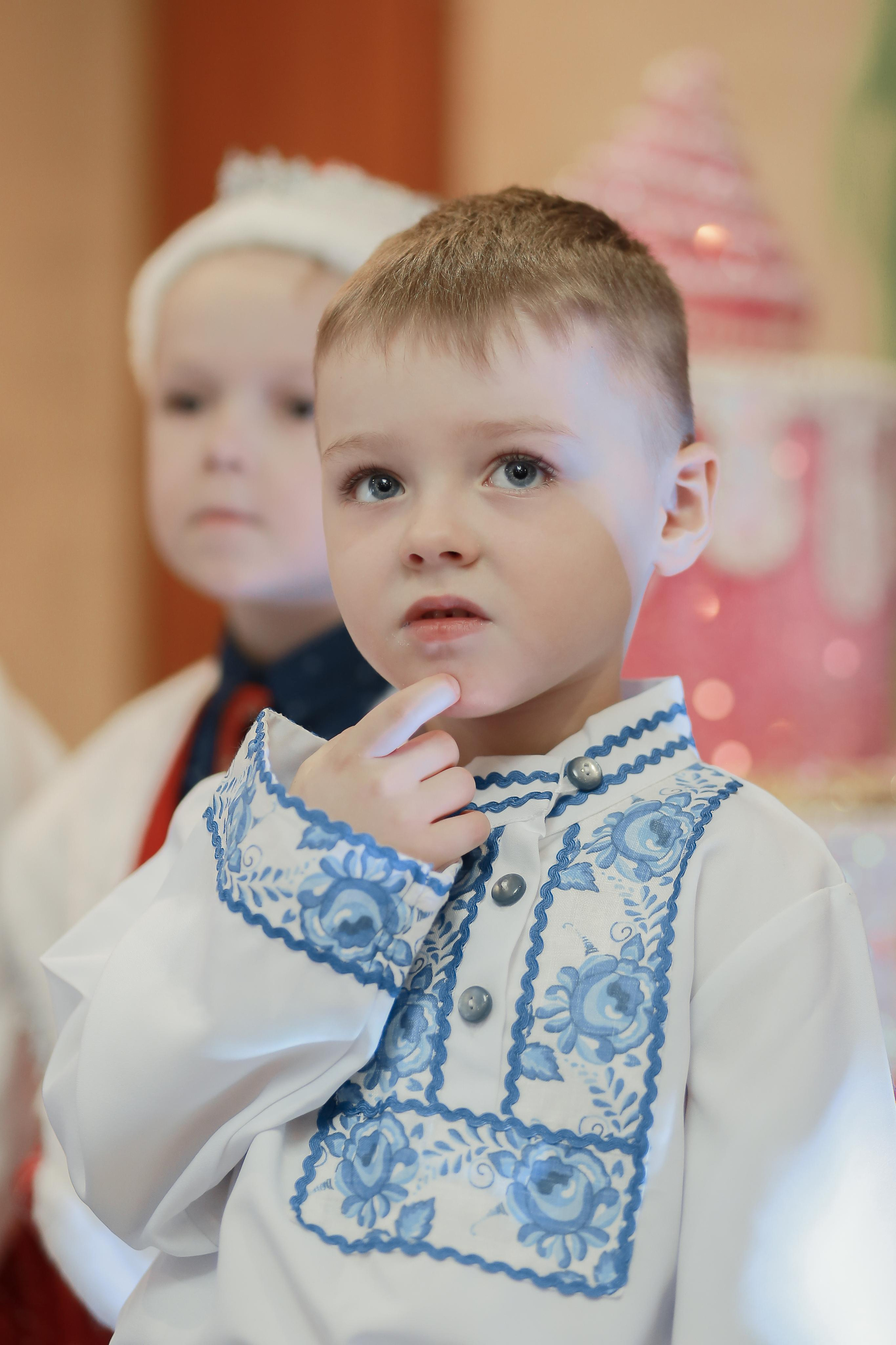 Ёлка в Любопытном Апельсине. Антонина Морозова, профессиональный семейный фотограф видеограф