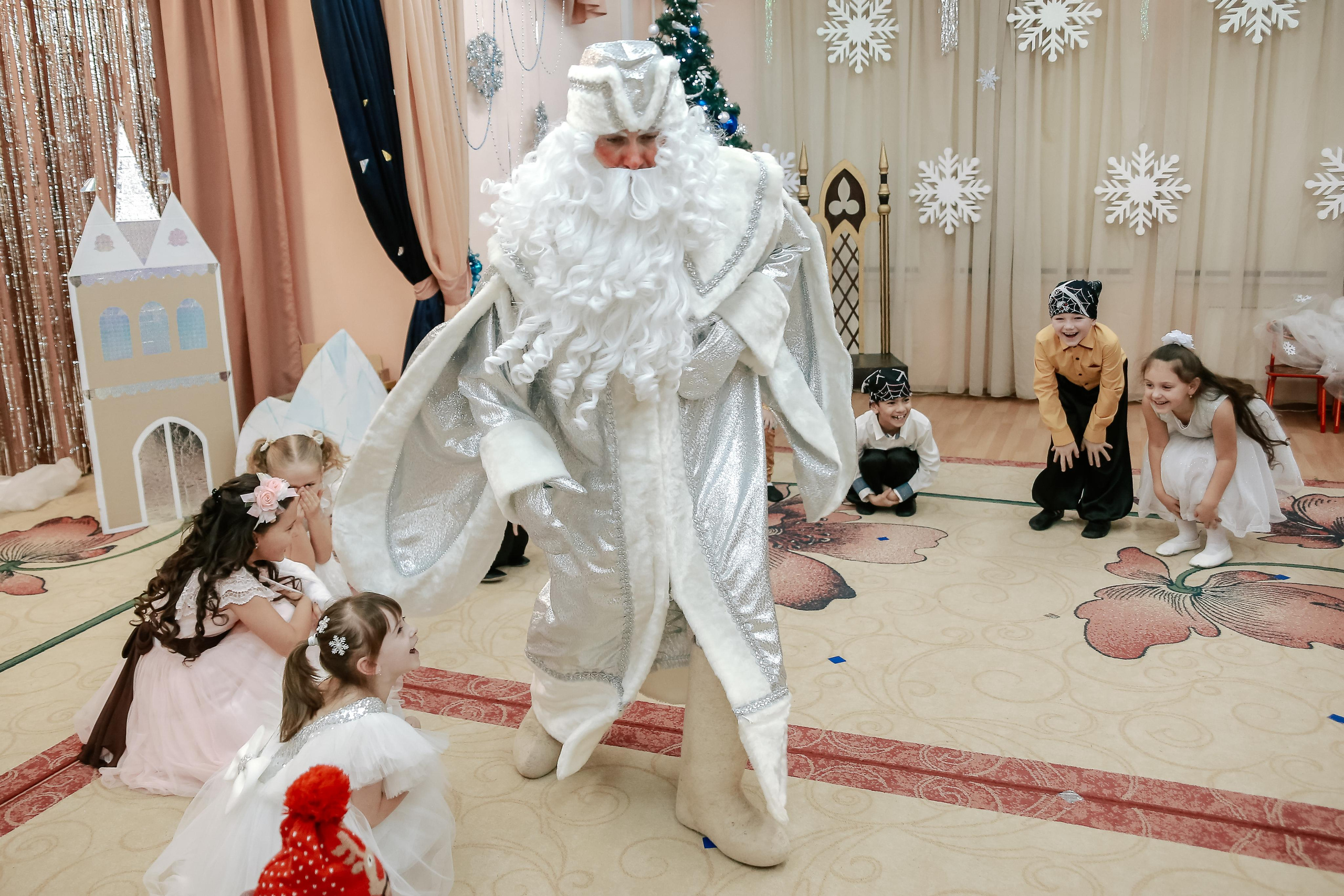 Дед Мороз в детском саду. Антонина Морозова, профессиональный семейный фотограф видеограф