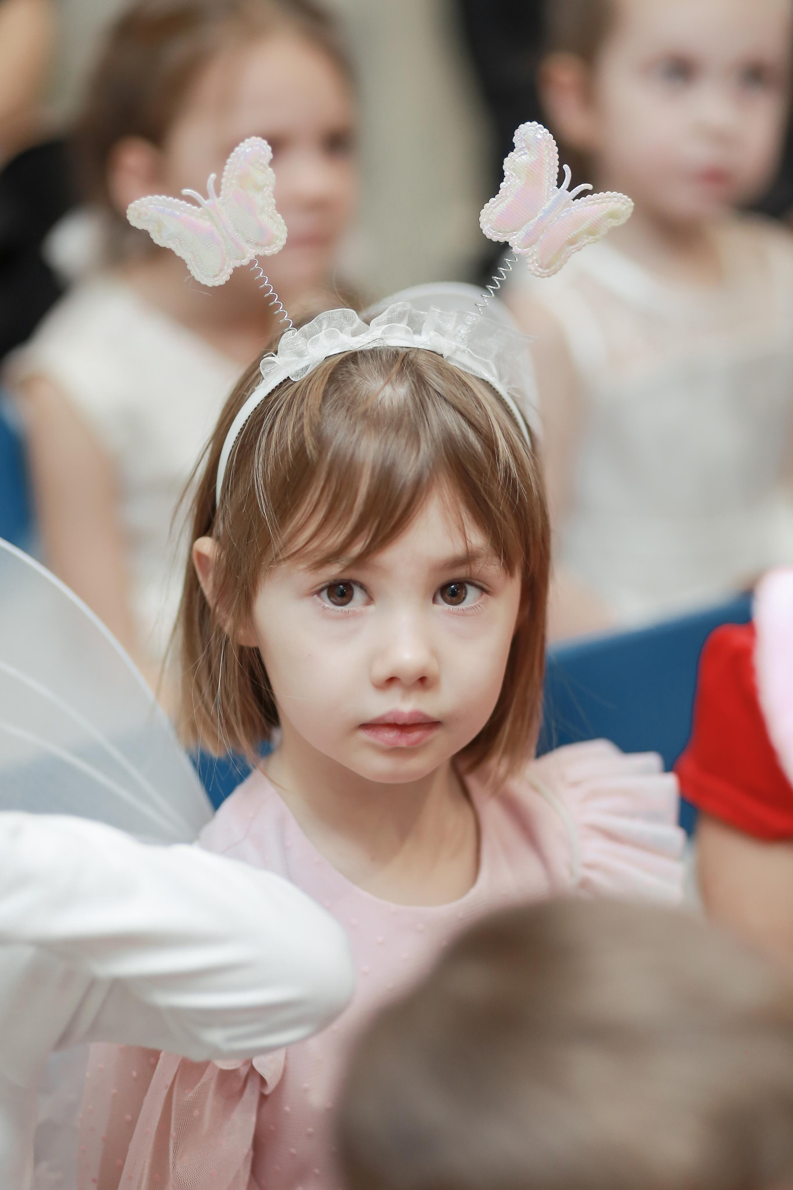 Ёлка в Любопытном Апельсине. Антонина Морозова, профессиональный семейный фотограф видеограф