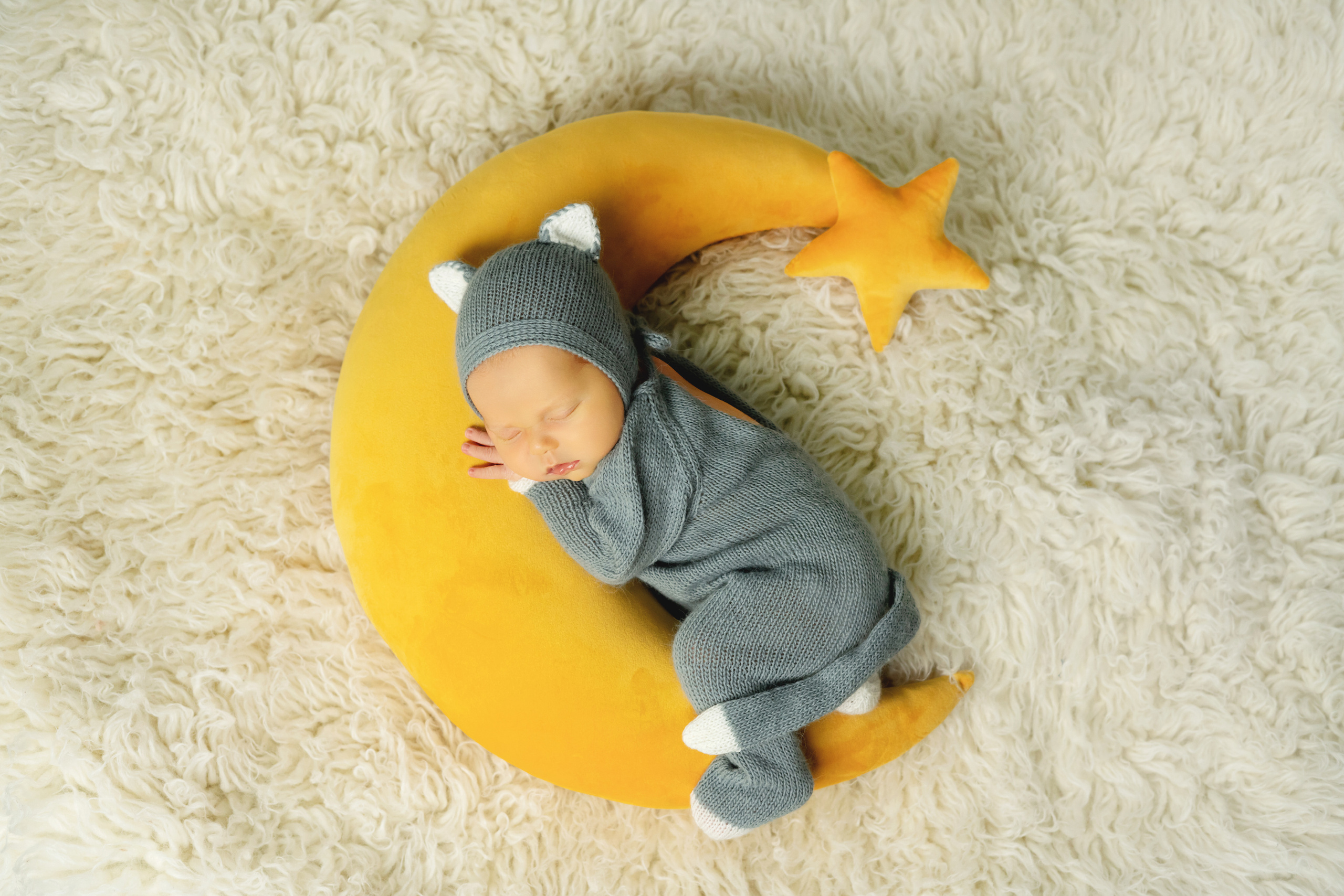 Новорожденные. Фотограф новорожденных Тюмень