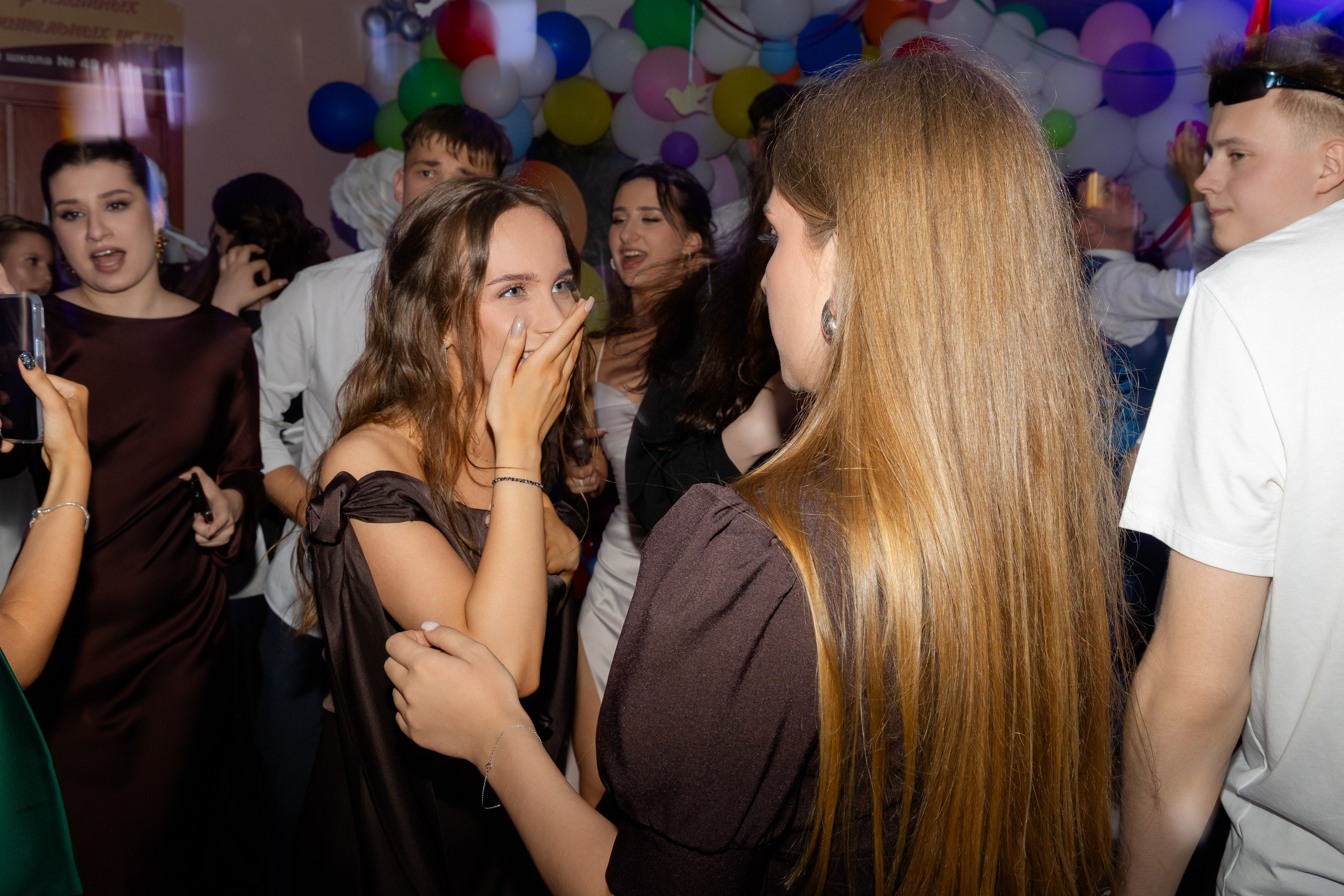 Школьный выпускной 2025 год в Минске, Беларуси. Свадебный фотограф в Минске/Беларуси Сергей Спиридонов