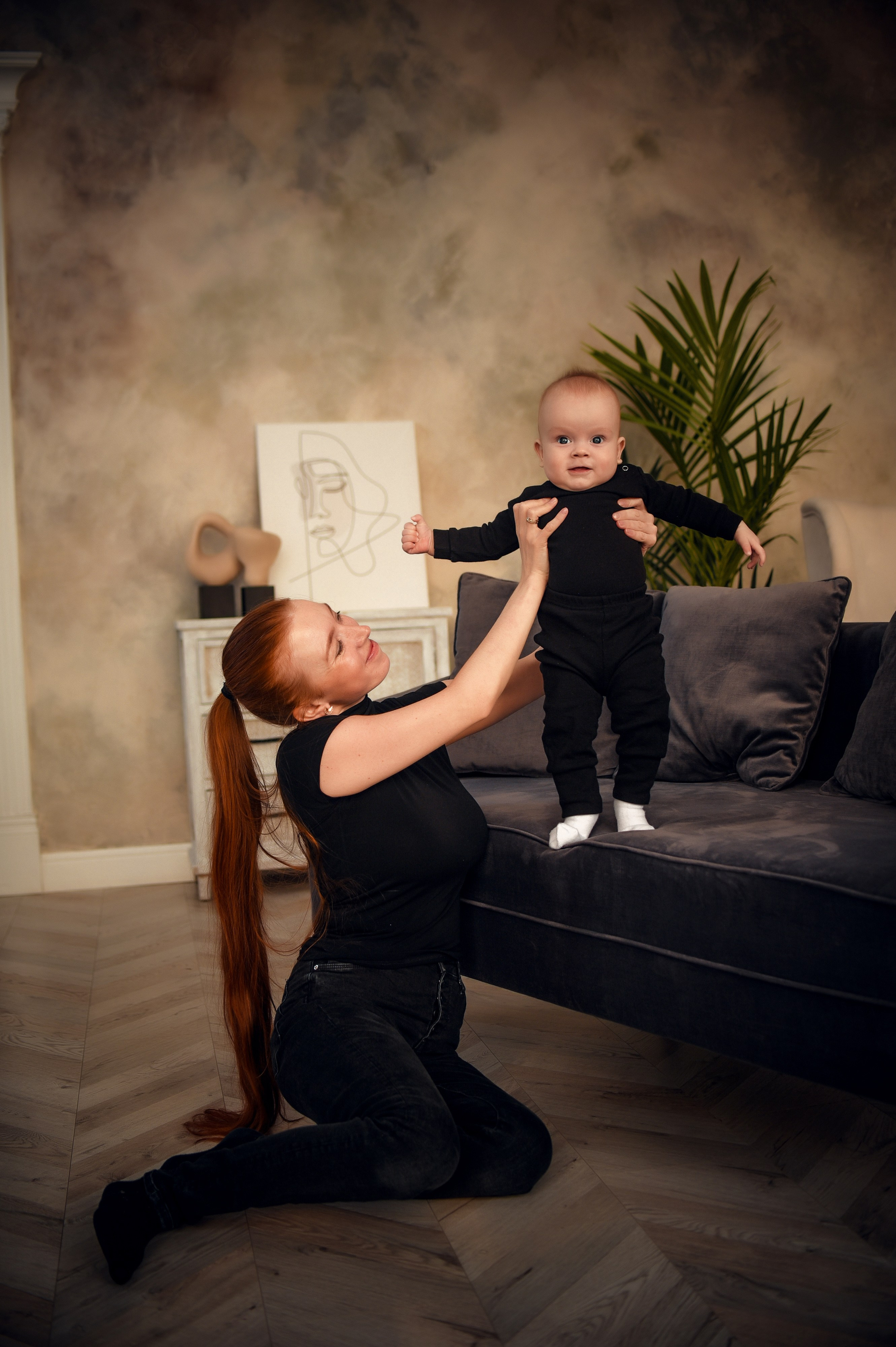 Семейная студийная фотосессия 3. Свадебный, семейный, детский, контент фотограф в Омске Максим Ильин