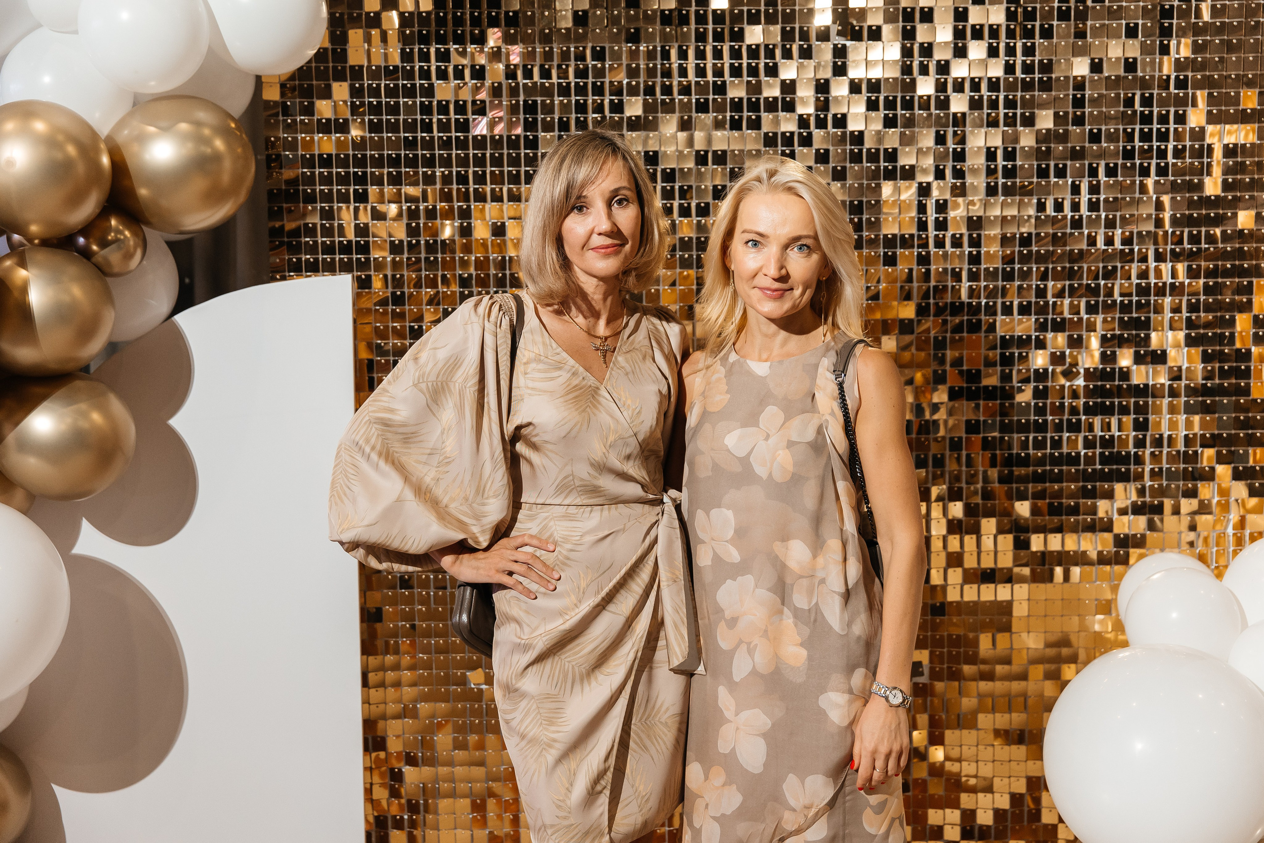 2023-06-23 Выпускной МБОУ СОШ № 10. Фотограф в Красноярске