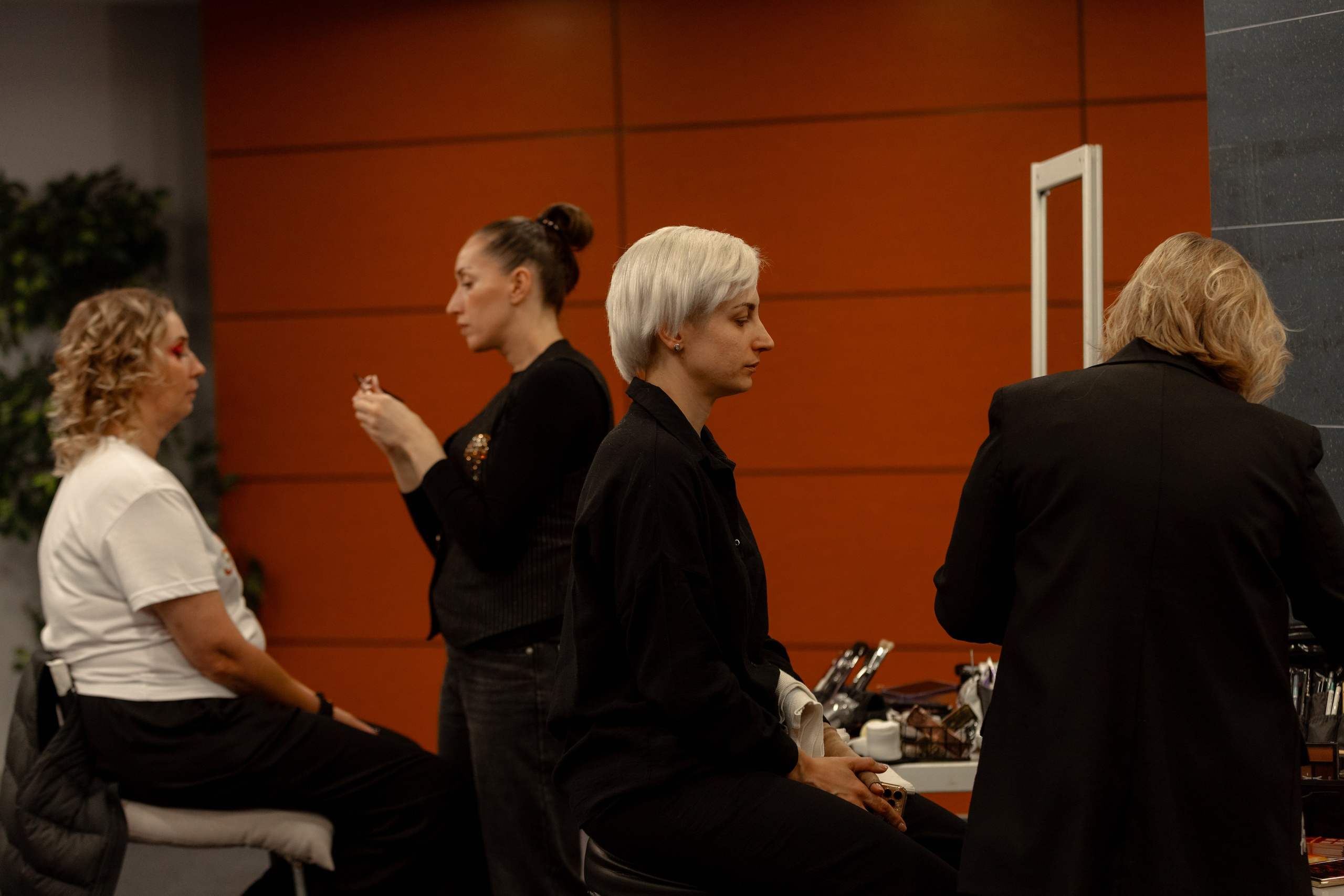 Backstage makeup. Благотворительный конкурс «Голос еще краше». 2025. Фотограф в Ростов-на-Дону Виктория Савчук