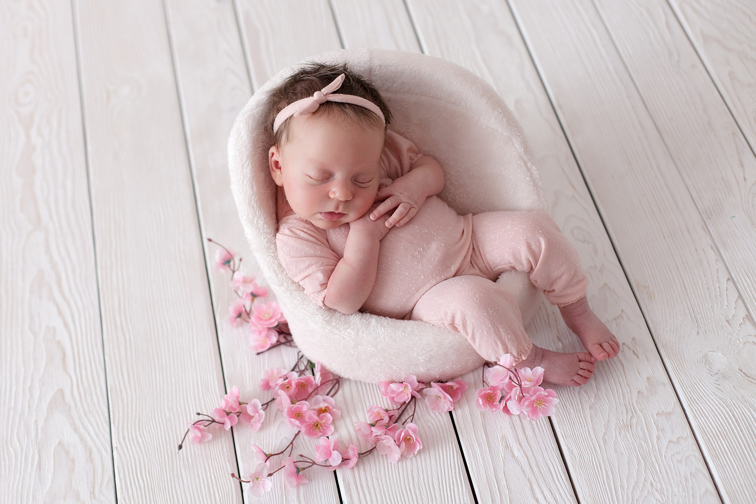 Новорожденные до 28 дней. Фотограф новорожденных в Тюмени