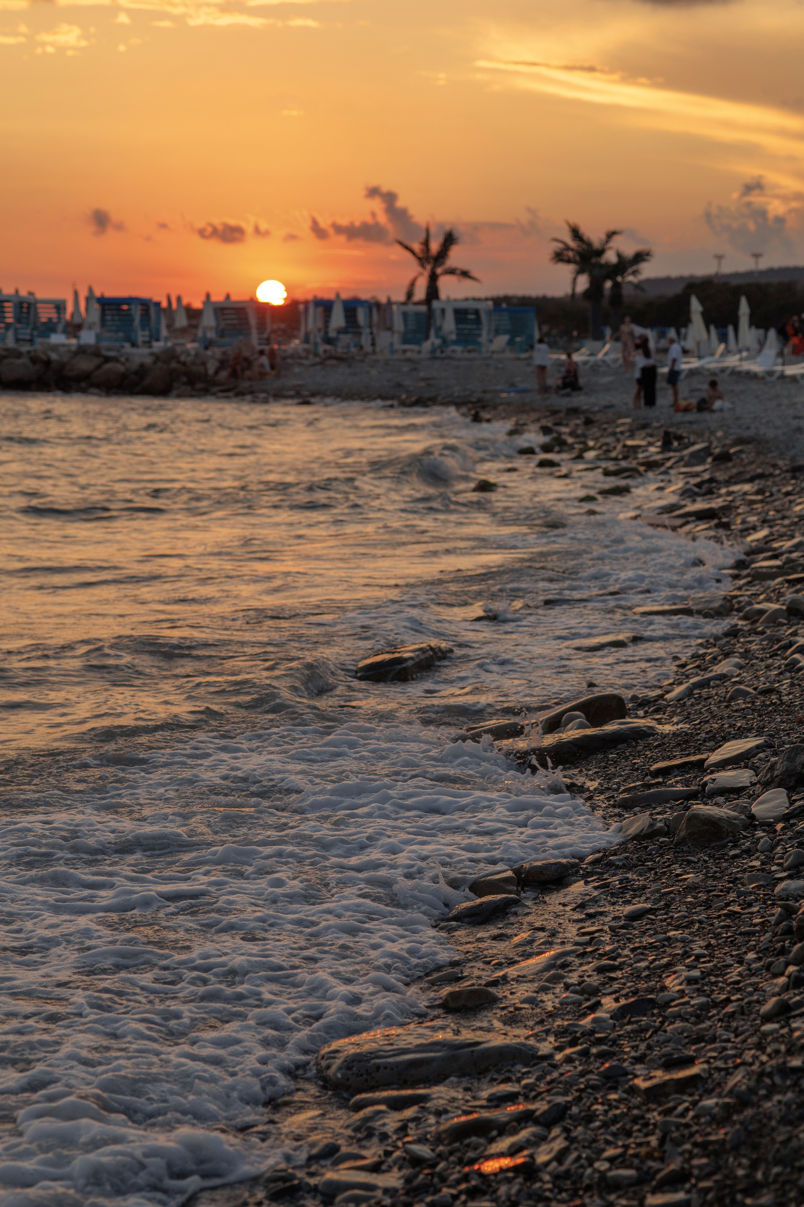 Лавстори на пляже Тонкий мыс. Семейный и портретный фотограф в Геленджике Любовь Бодрова