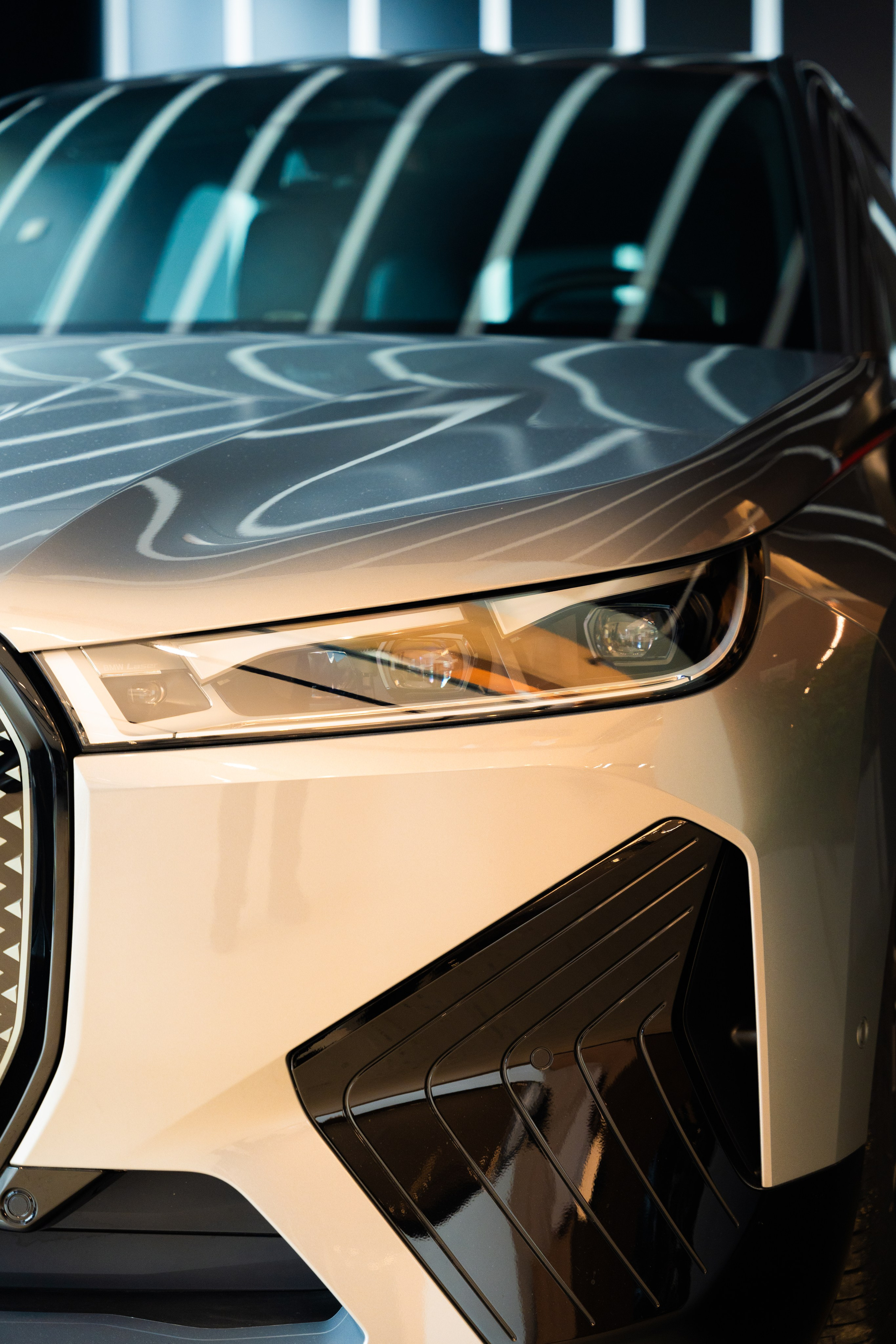 Интерьерная фотосъемка автосалона Elrus в Краснодаре. Zeekr, LiXiang Профессиональная фотосъемка интерьера премиум-автосалона в Краснодаре. Шедевры для Вас! Фотограф и Видеограф в Краснодаре Пахиев Руслан