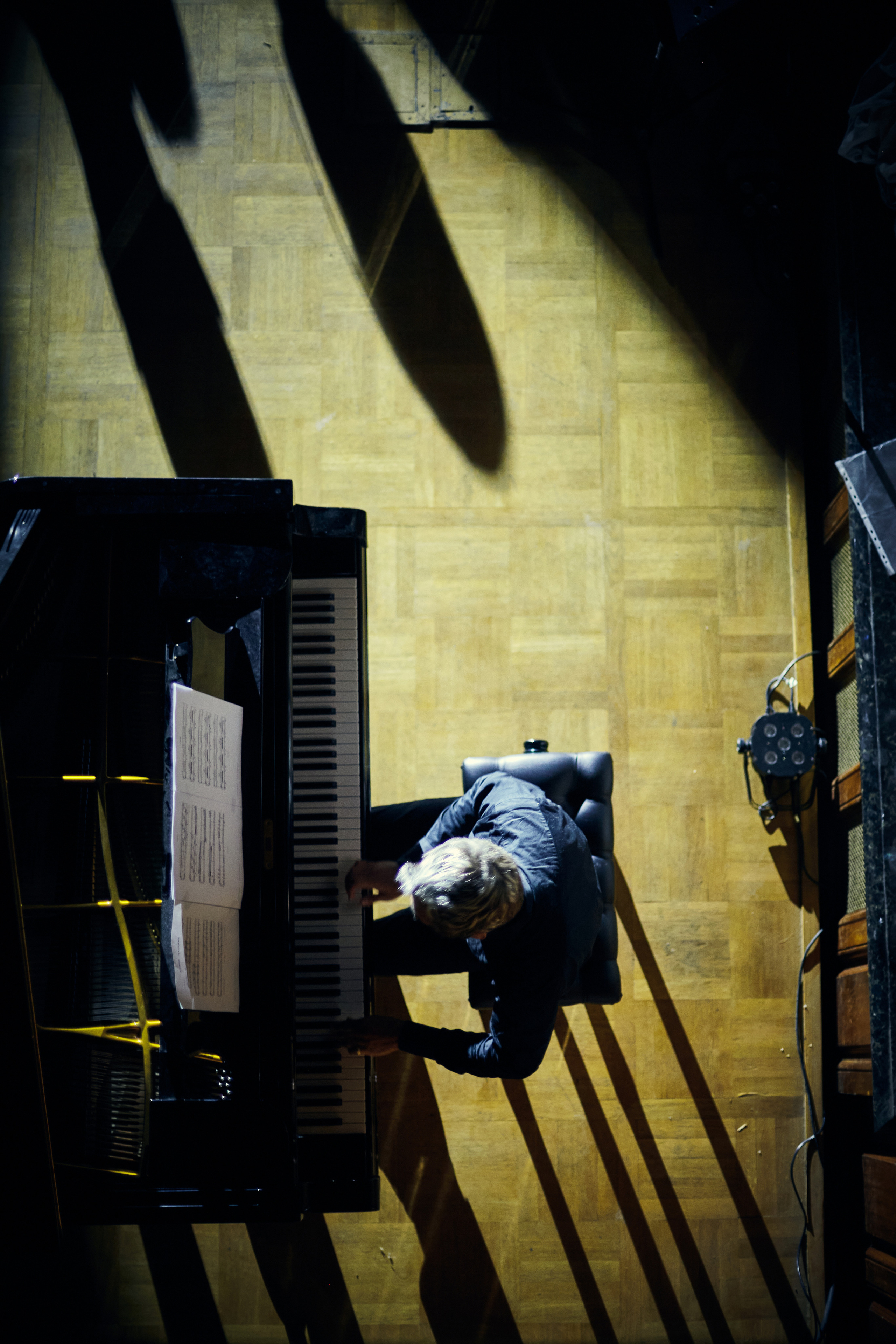 OVER 03 TONE. Фотограф в Санкт-Петербурге Лазарев Евгений