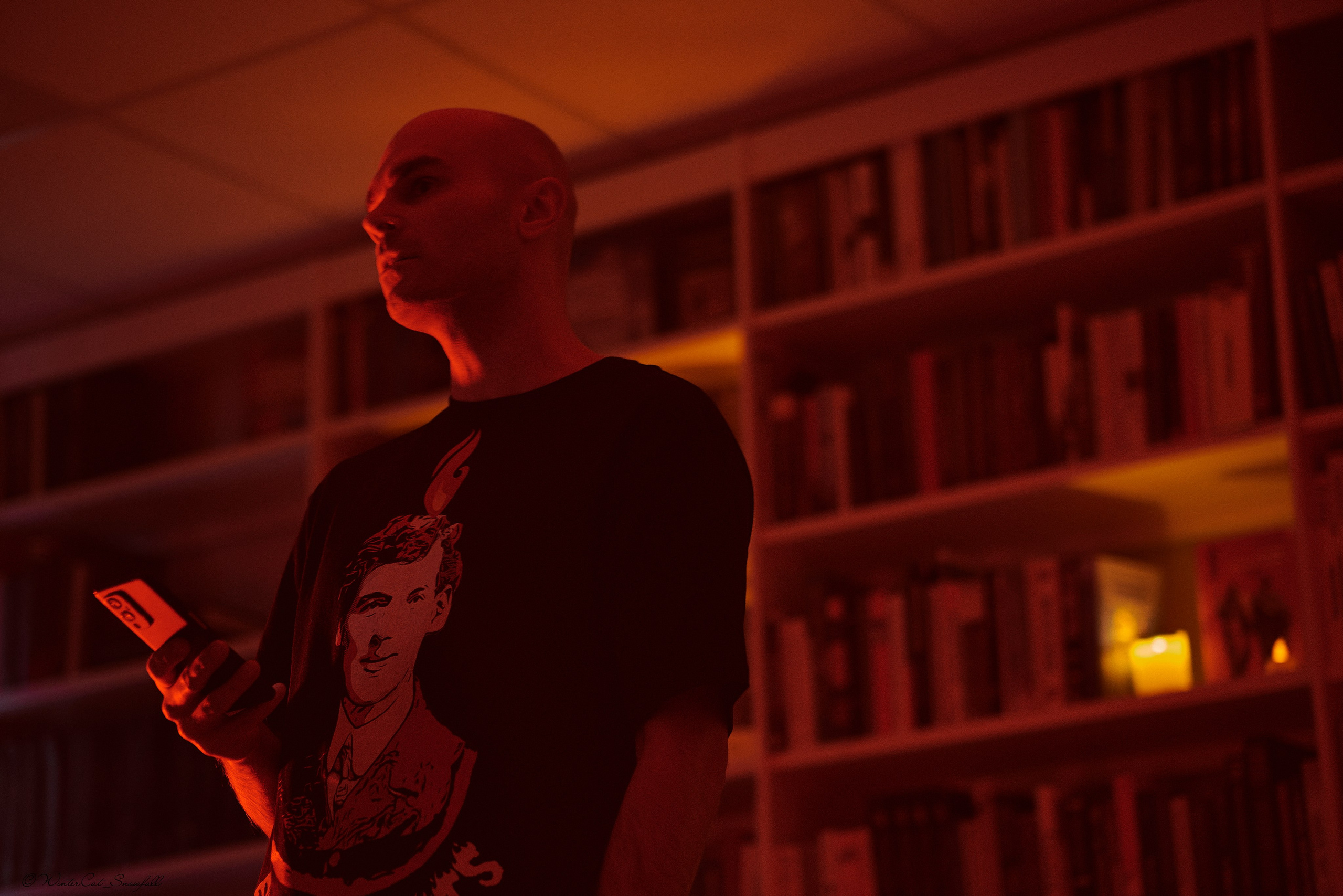 Грань Поэтический вечер. Портретный и репортажный фотограф в Магадане Андрей Нефедов WinterCatPhoto